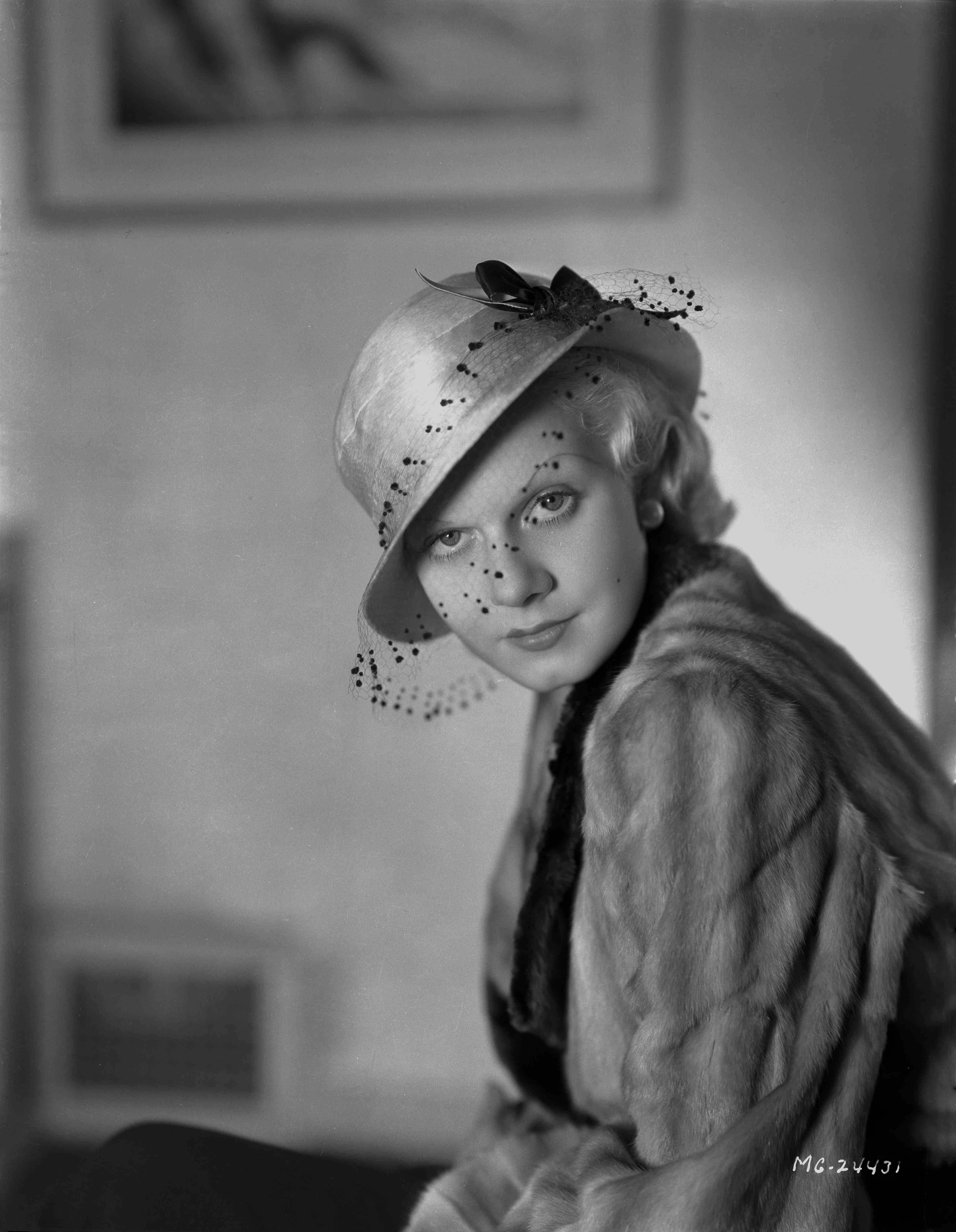 Clarence Sinclair Bull Black and White Photograph - Jean Harlow in Hat Fine Art Print