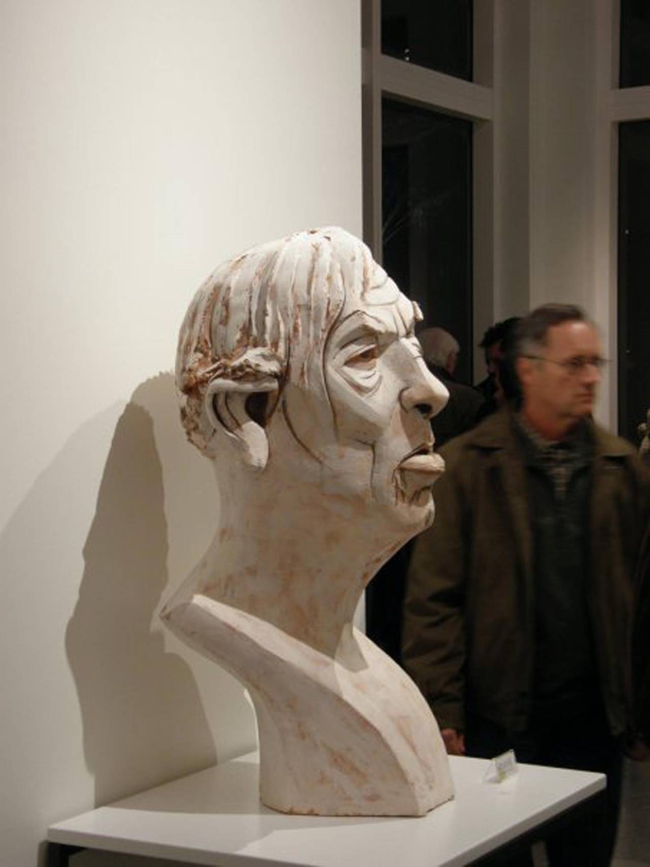 Gran escultura de terracota titulada: Albert - Sculpture Expresionista de Chris Riccardo