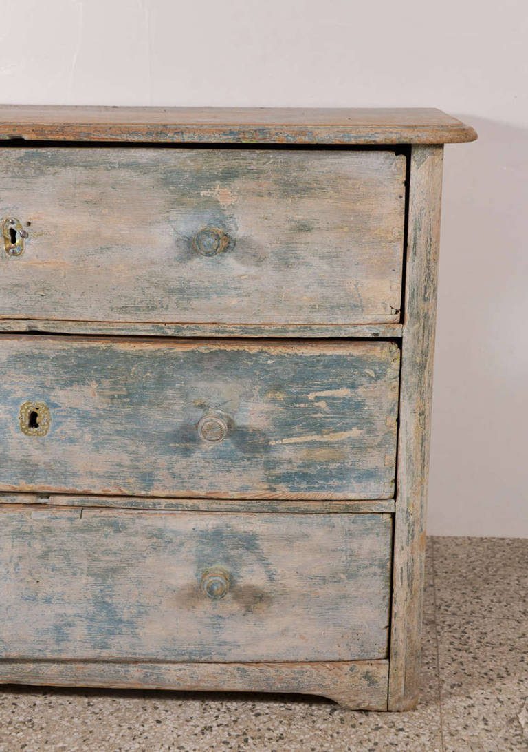 Late 18th Century Swedish Commode In Excellent Condition In Houston, TX