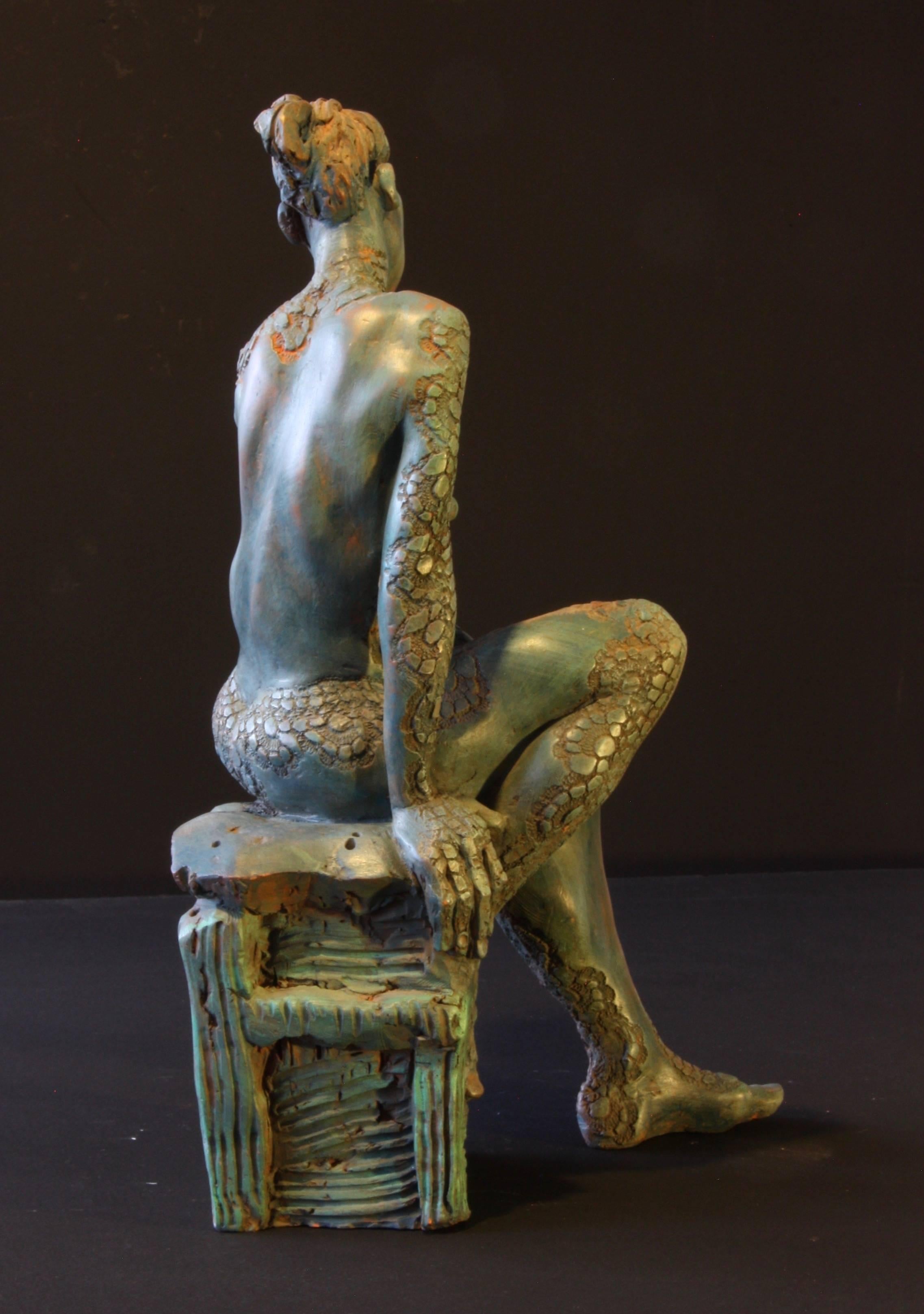 Sculpture en  terre cuite
Hauteur 34 cm  x largeur 15 cm  x profondeur .22 cm
Poids : 6 kg 



- en bronze (sur commande)
