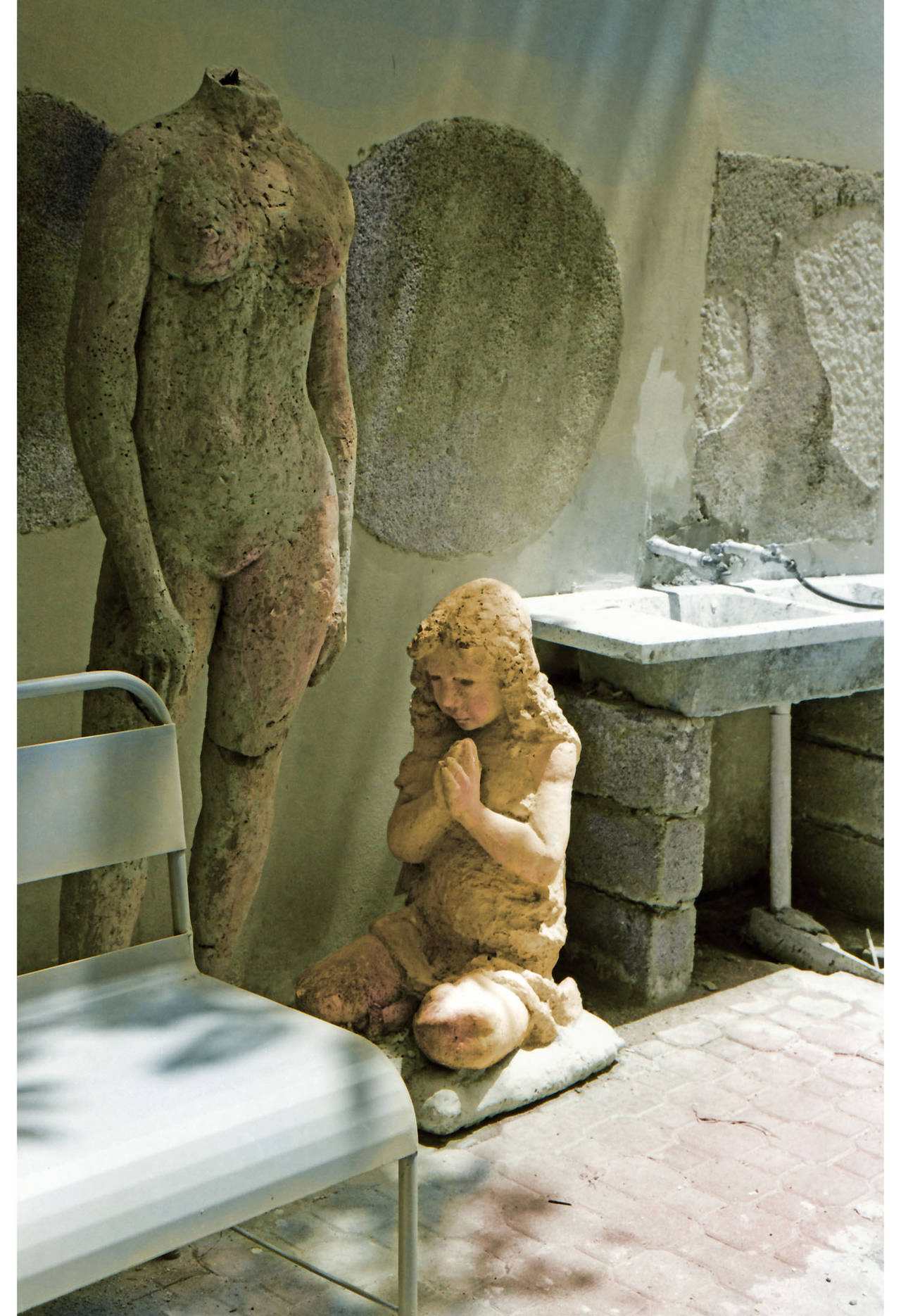 Dominic Ambrose Color Photograph - Young girl's prayer. Escuela Nacional de Bellas Artes, Santo Domingo, 2001