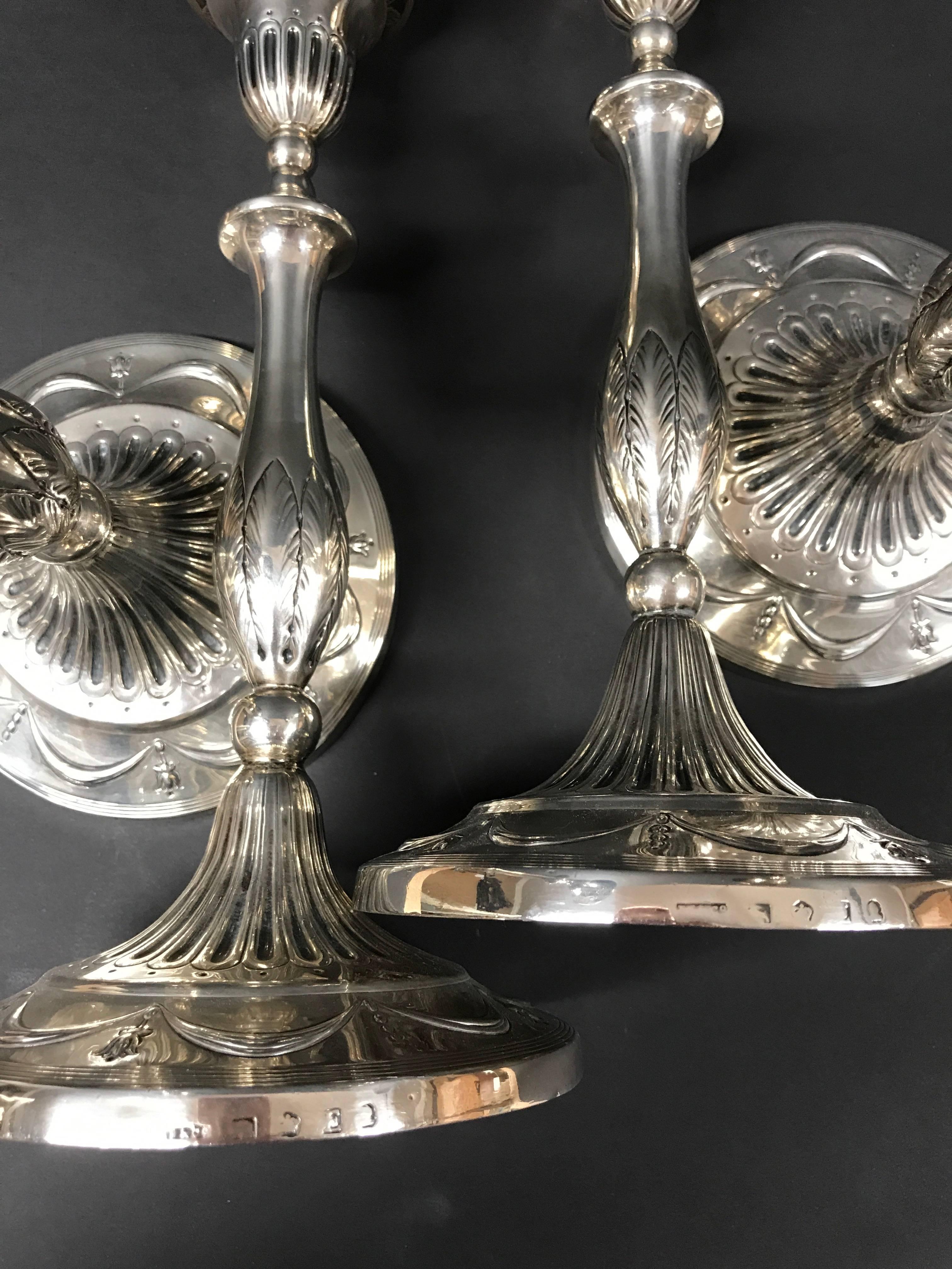 Remarkable Set of Four (4) George III Sterling Candlesticks, 1799 im Angebot 4