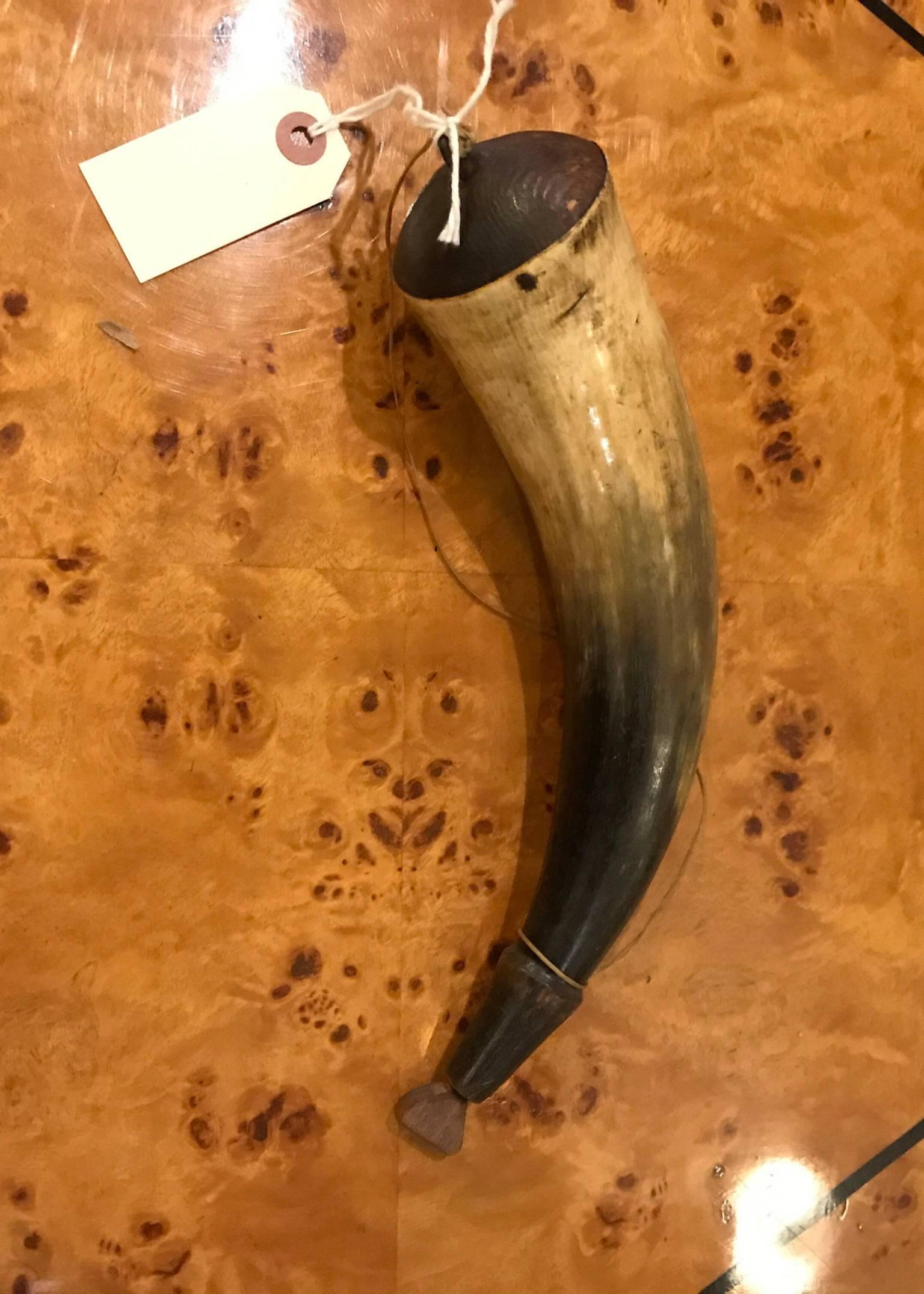 Antique Powder Horn Complete with String Strap, End Cap & Stopper For Sale 2