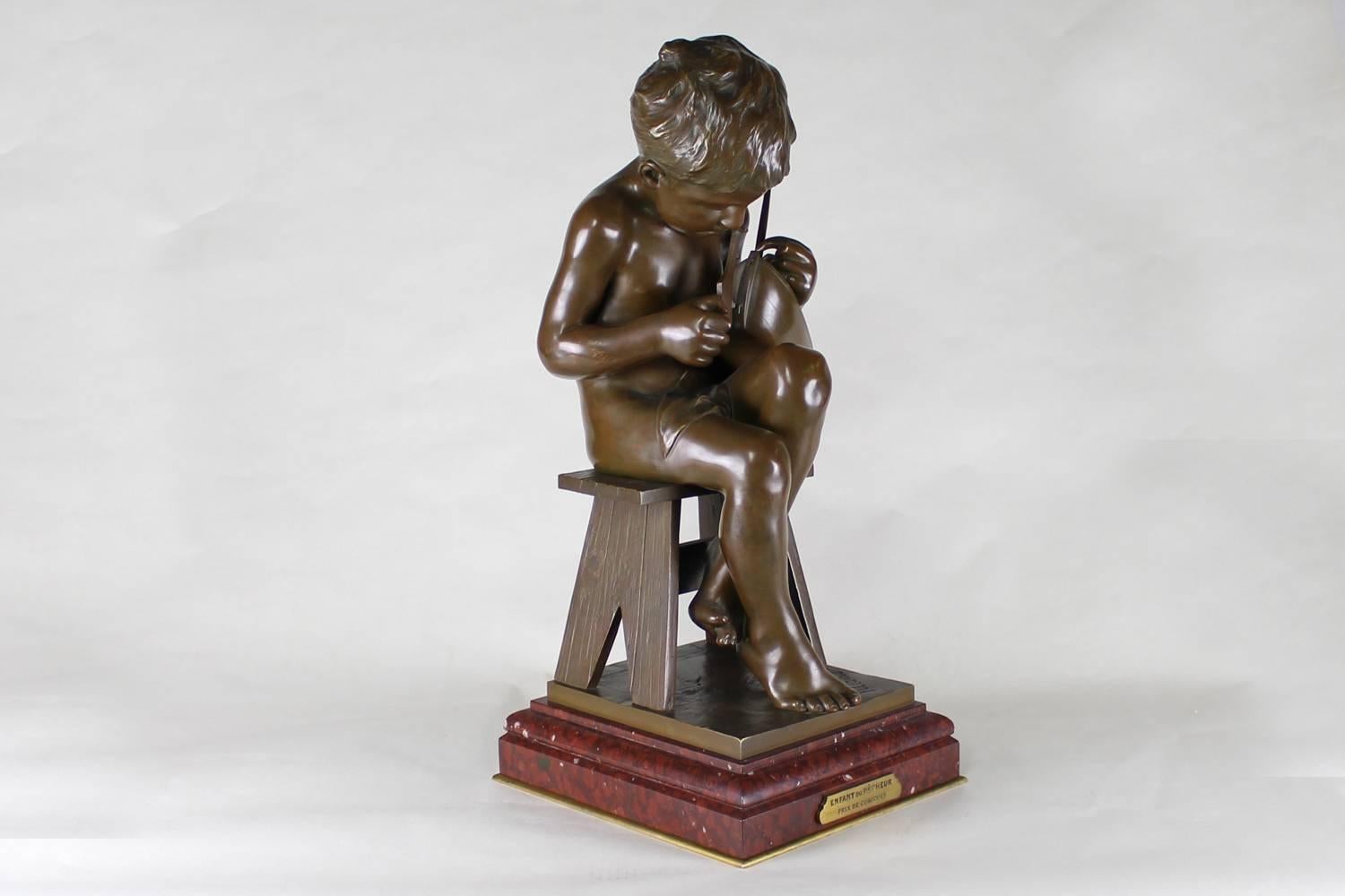 Enfant De Pecheur - Gold Figurative Sculpture by Emmanuel Villanis