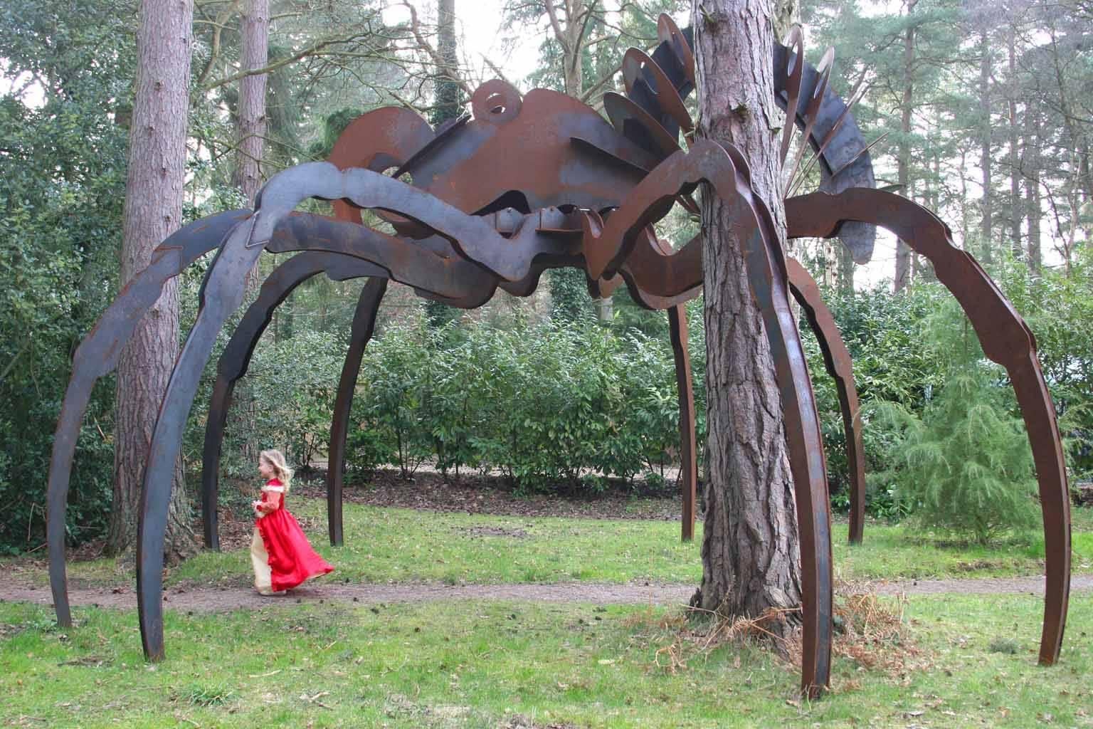 Wilfred Pritchard Figurative Sculpture - Giant Tarantula II