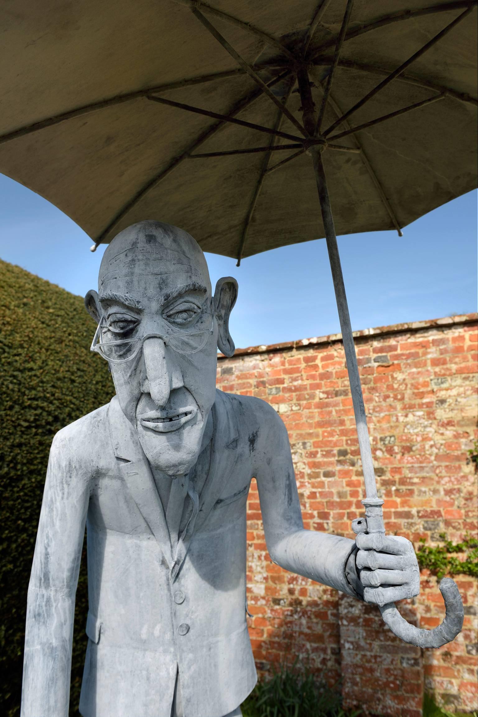 Doctor Foster - Sculpture by Paul Richardson