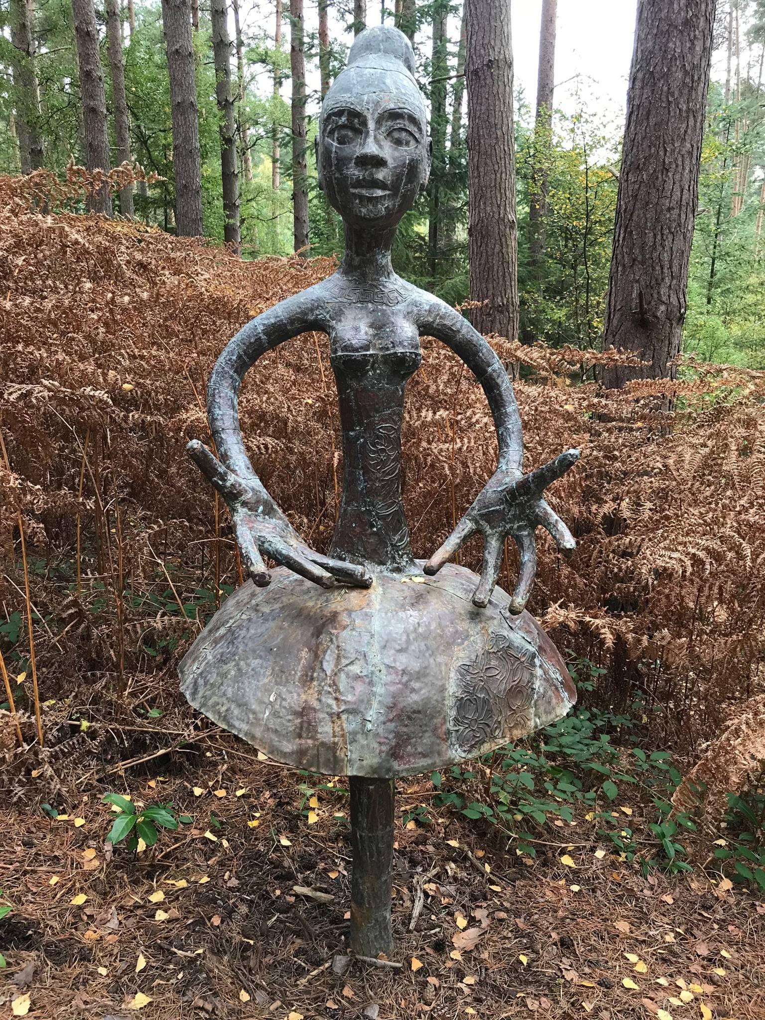 Ballerina - Black Figurative Sculpture by Quentin Clemence
