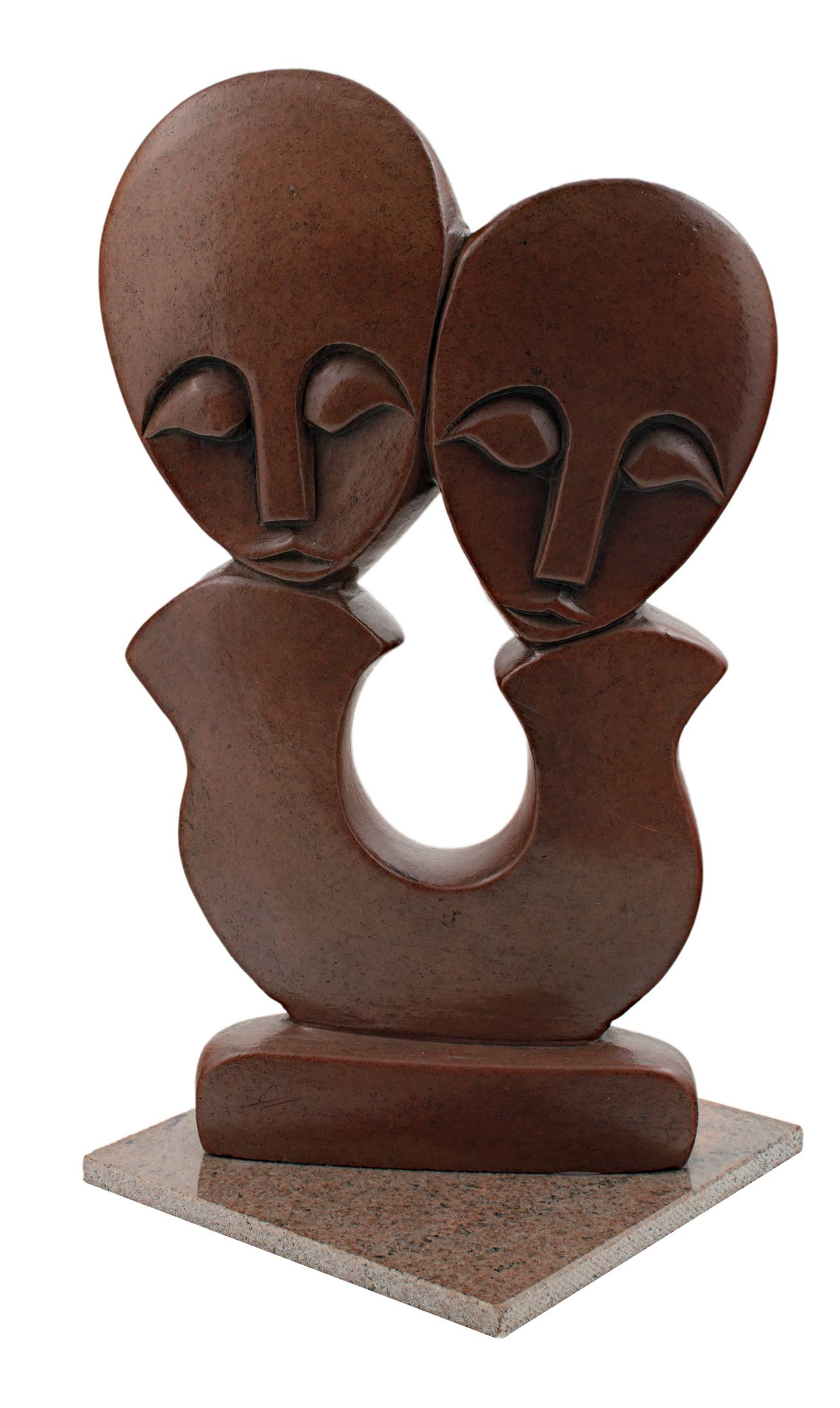 Unknown Abstract Sculpture – "Creation/Lovers":: Rote Jaspis-Skulptur aus Afrika:: circa 2001
