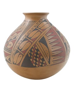 "Casas Grandes Pottery," a Ceramic Pot signed with Benito Morass