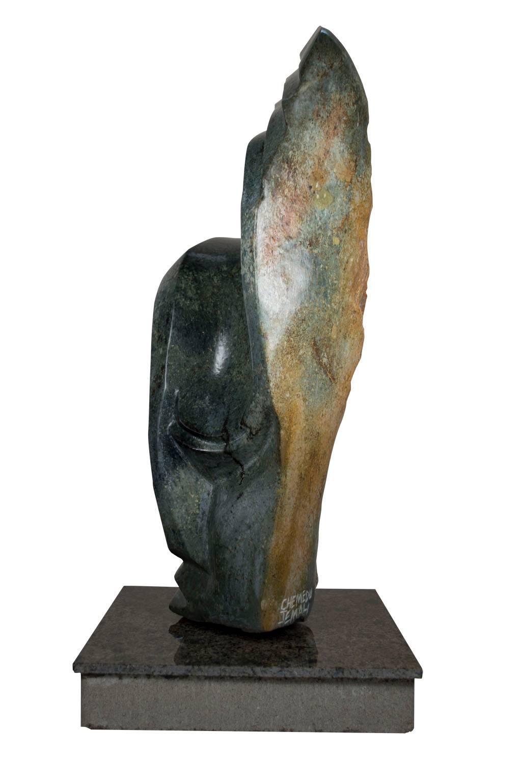 « Shona Chief », pierre serpentine sculptée signée par Chemedu Jemali en vente 2