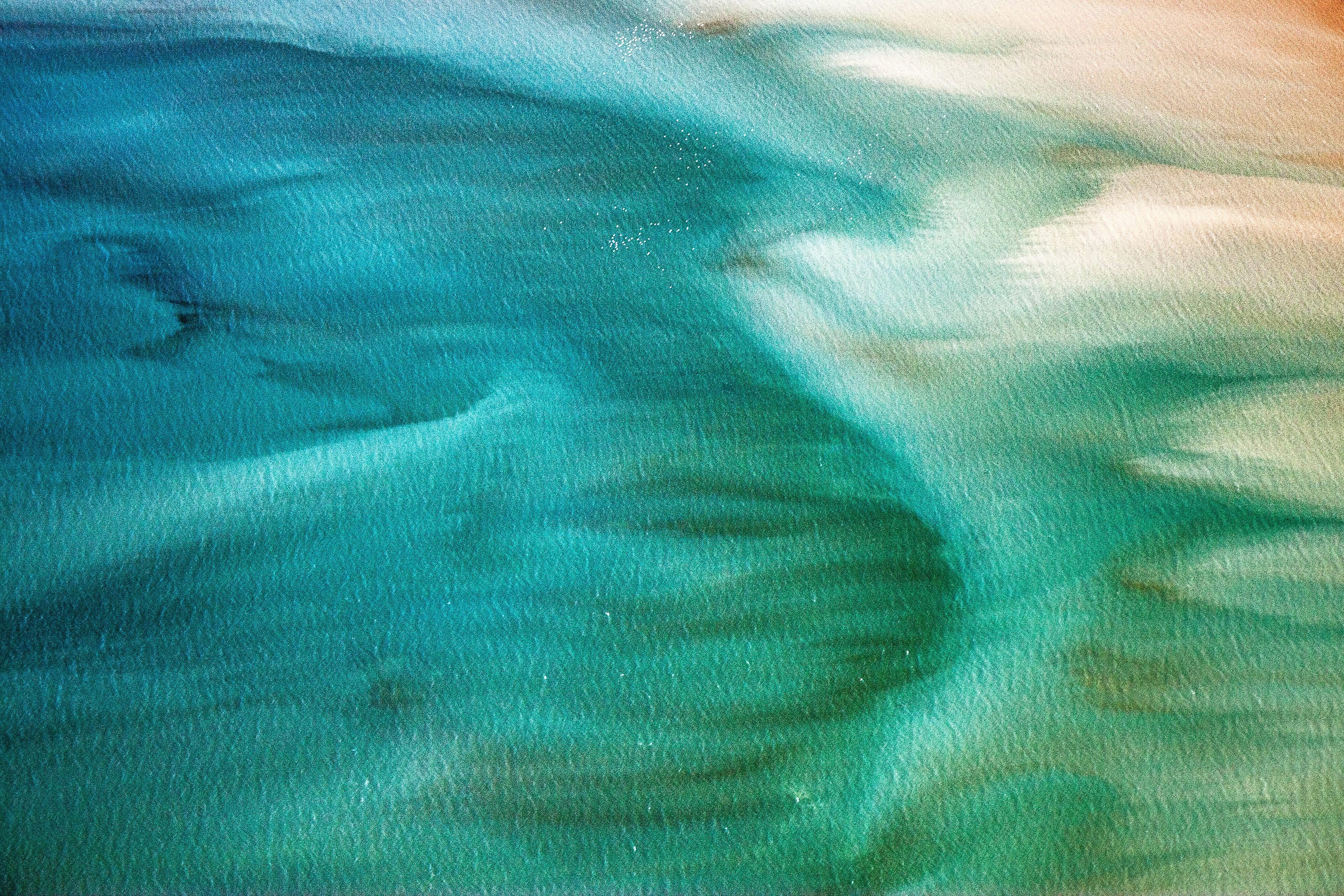 Colin McRae Abstract Photograph - Turquoise Swirl