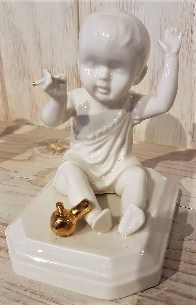 Bong Baby - Sculpture by Jen Watson