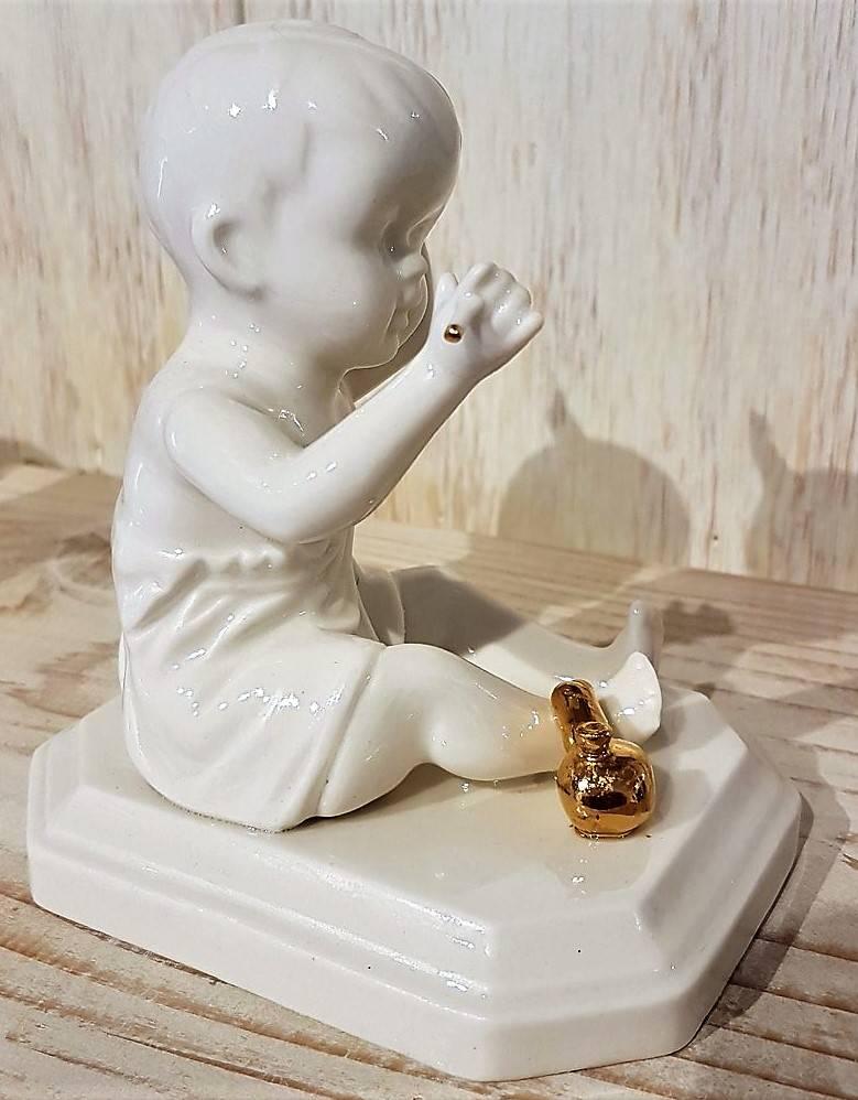 Bong Baby - Contemporary Sculpture by Jen Watson