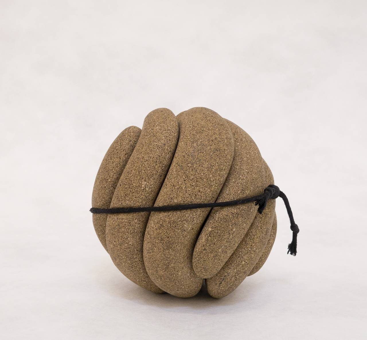 Non-enclosure Sphere