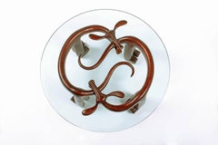 Round Hound Table