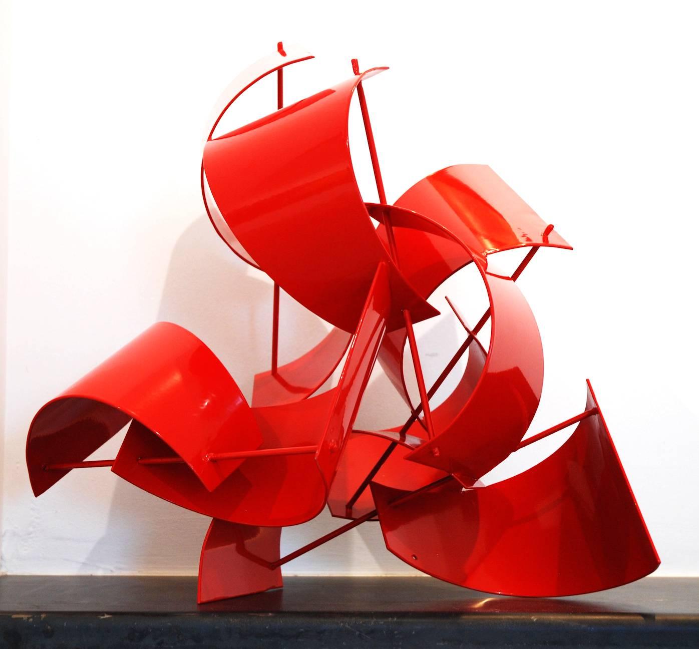 Bernard Abril Figurative Sculpture - Petite voile rouge