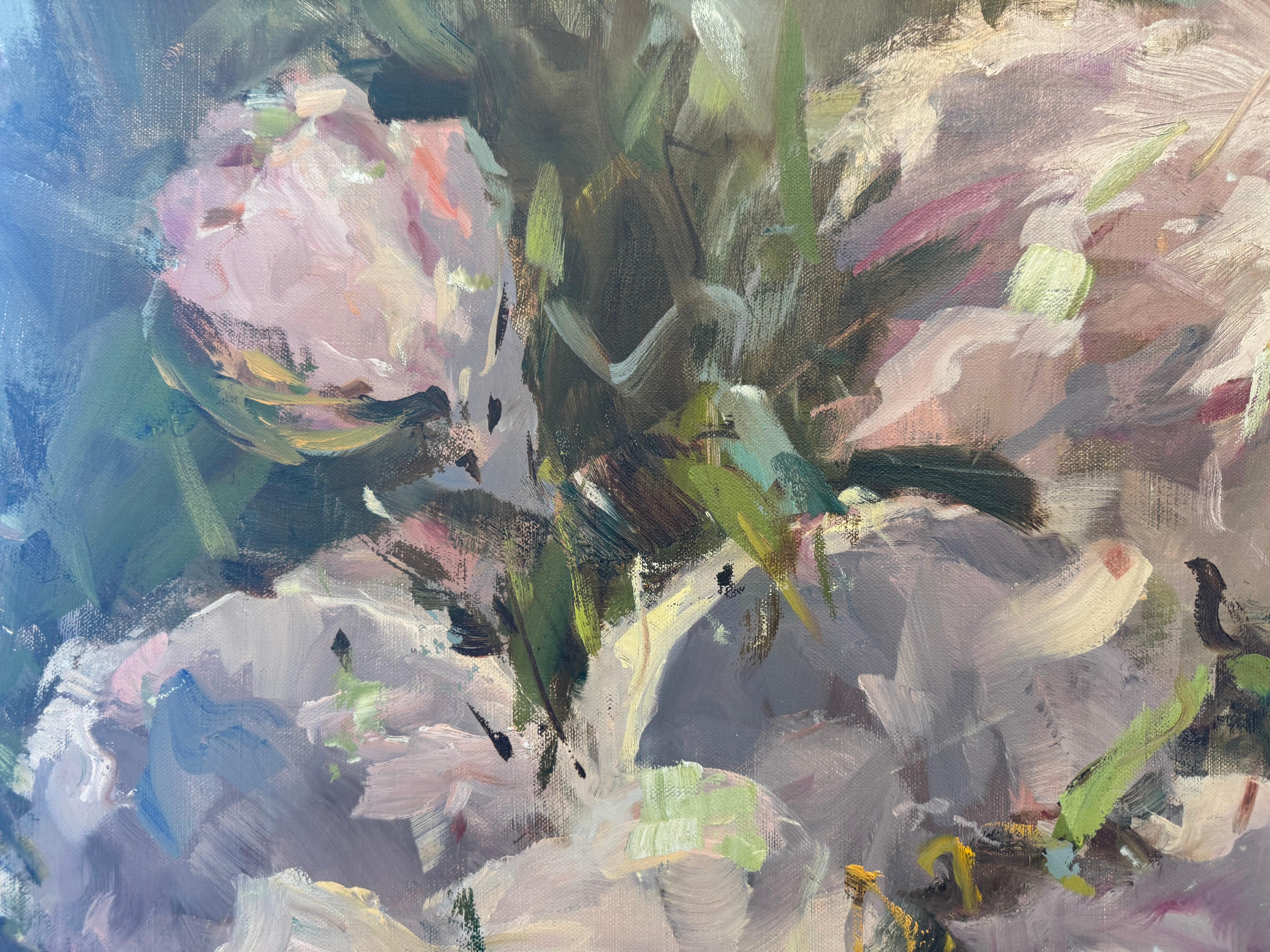 Susurro blanco by Stephanie Amato, Pintura al óleo floral sobre lienzo en venta 1