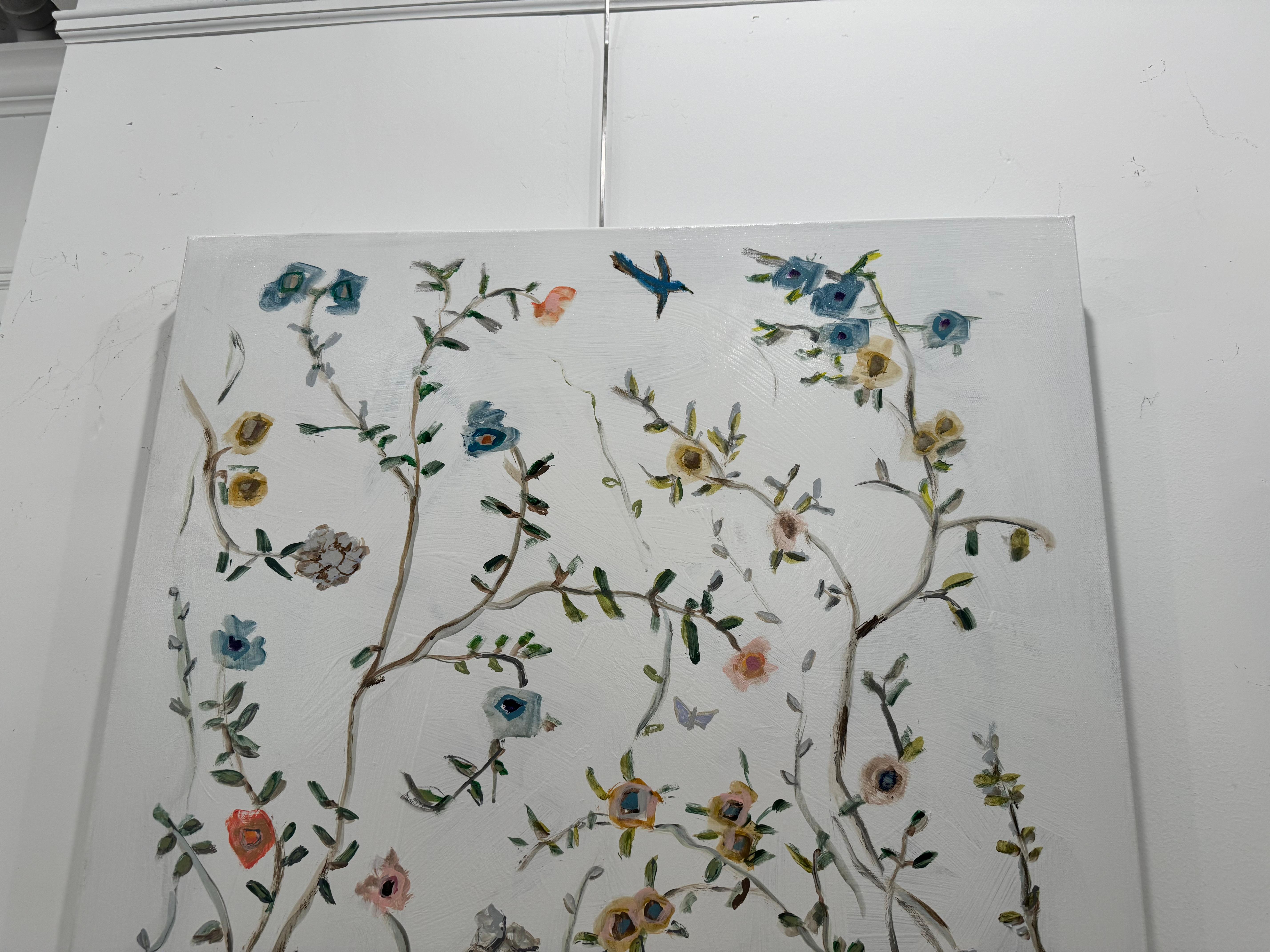 Giardino degli uccelli blu di Sarah Robertson, pittura floreale verticale a tecnica mista 4