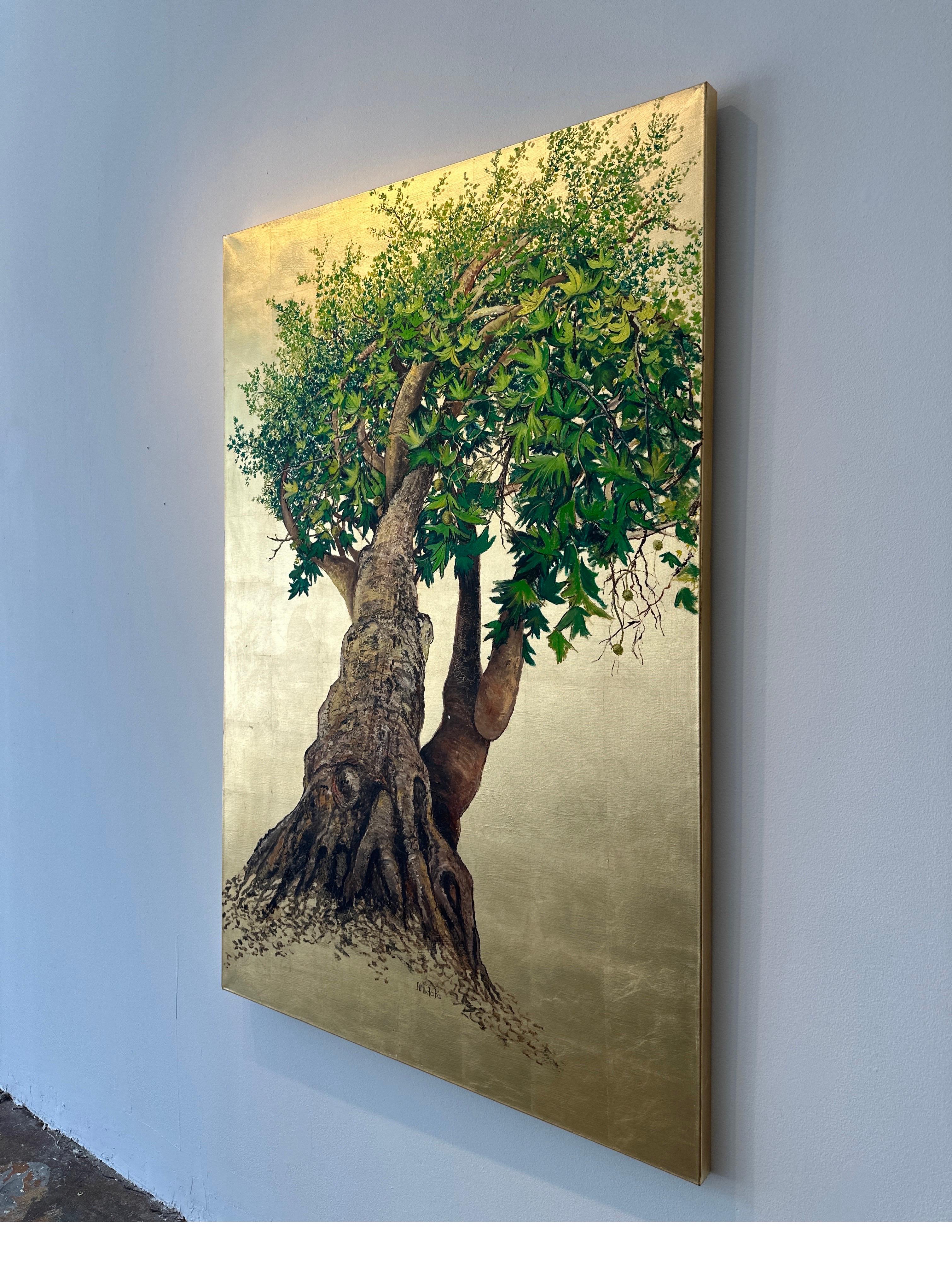 Platanus, el Árbol de la Alegría y la Curación, Pintura al óleo sobre lienzo con pan de oro - Still-Life Painting Marrón de Anastasia Gklava