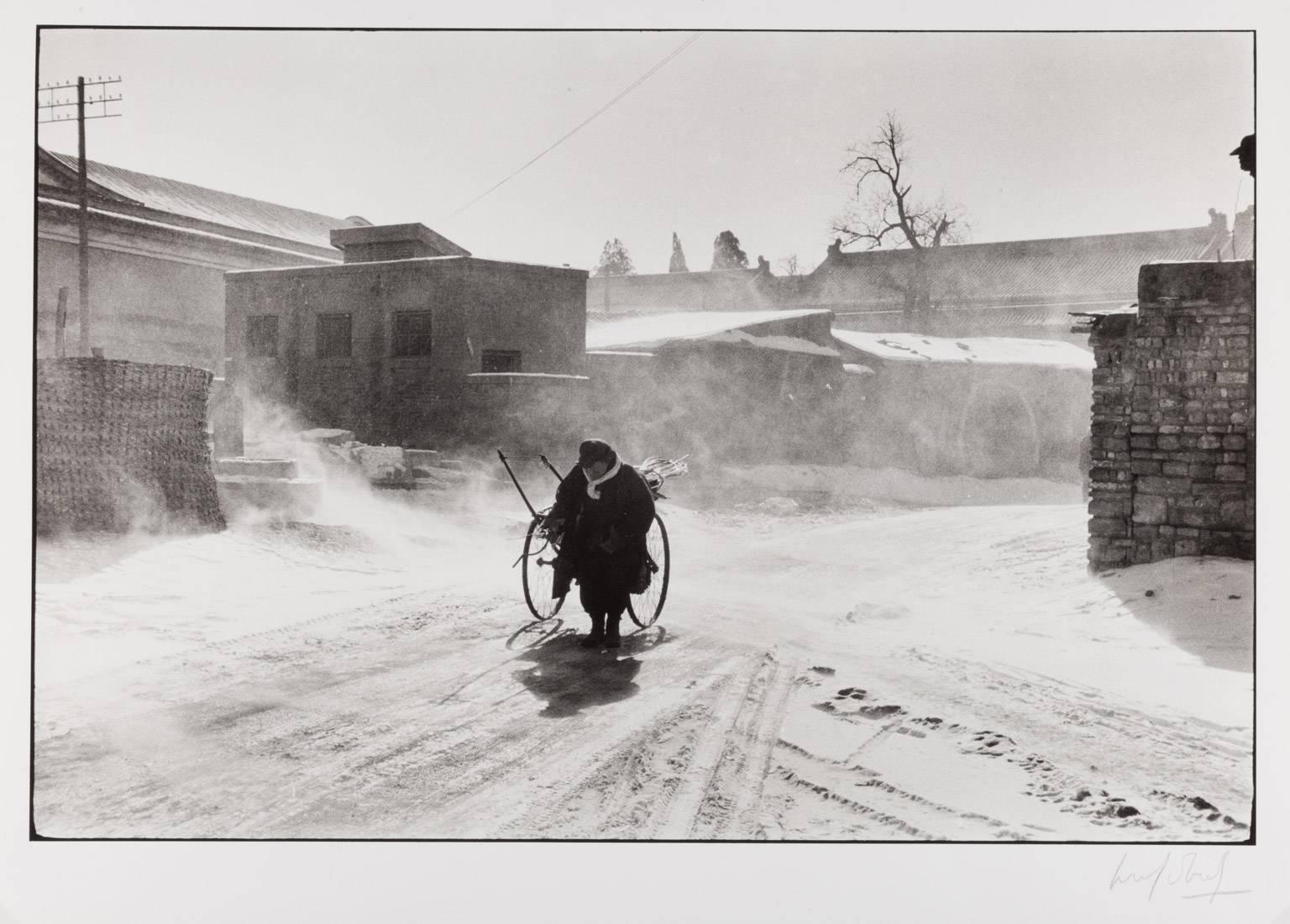 Hulong Snow - Photograph by Marc Riboud