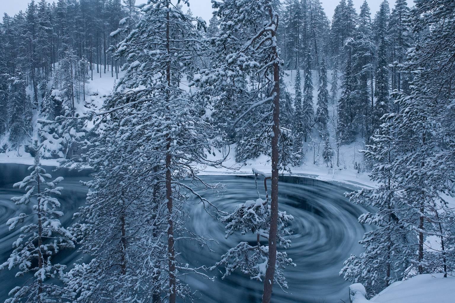 Peter Essick Landscape Photograph - Jyrava Falls, Oulanka National Park, Finland