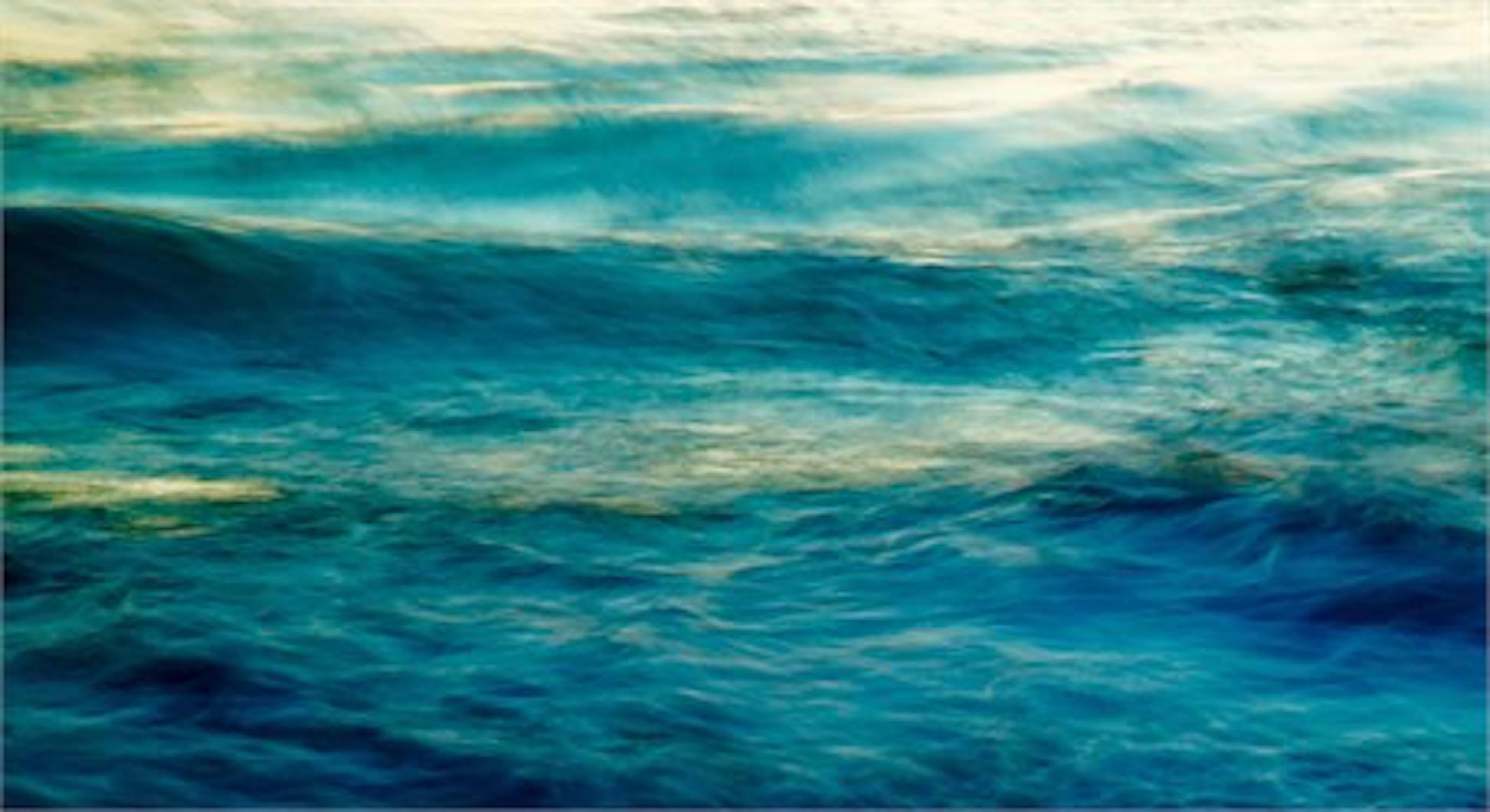 Zoe Breen Color Photograph - Turquoise Wave
