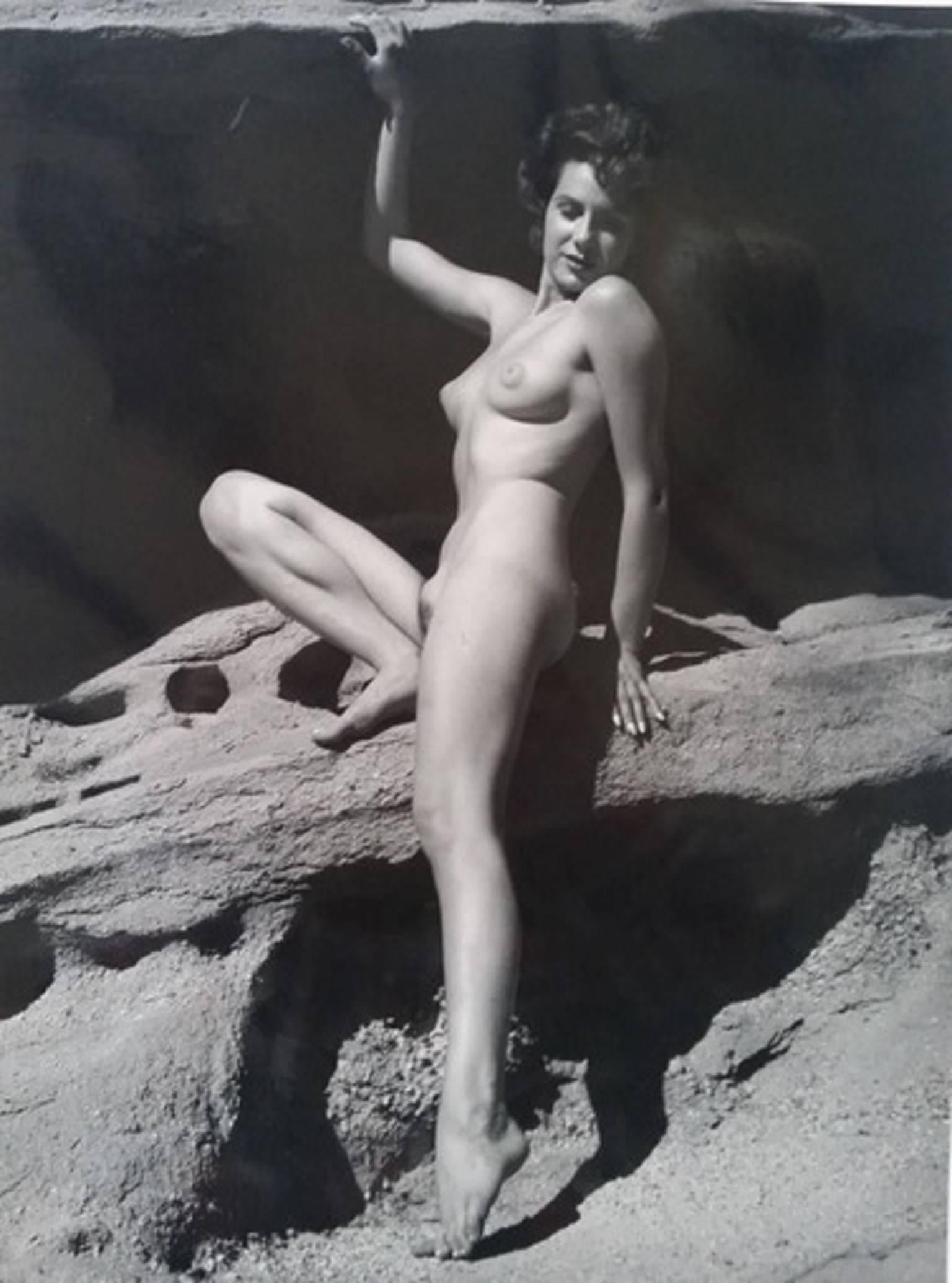 Andre de Dienes Nude Photograph - Nude sit on a Rock