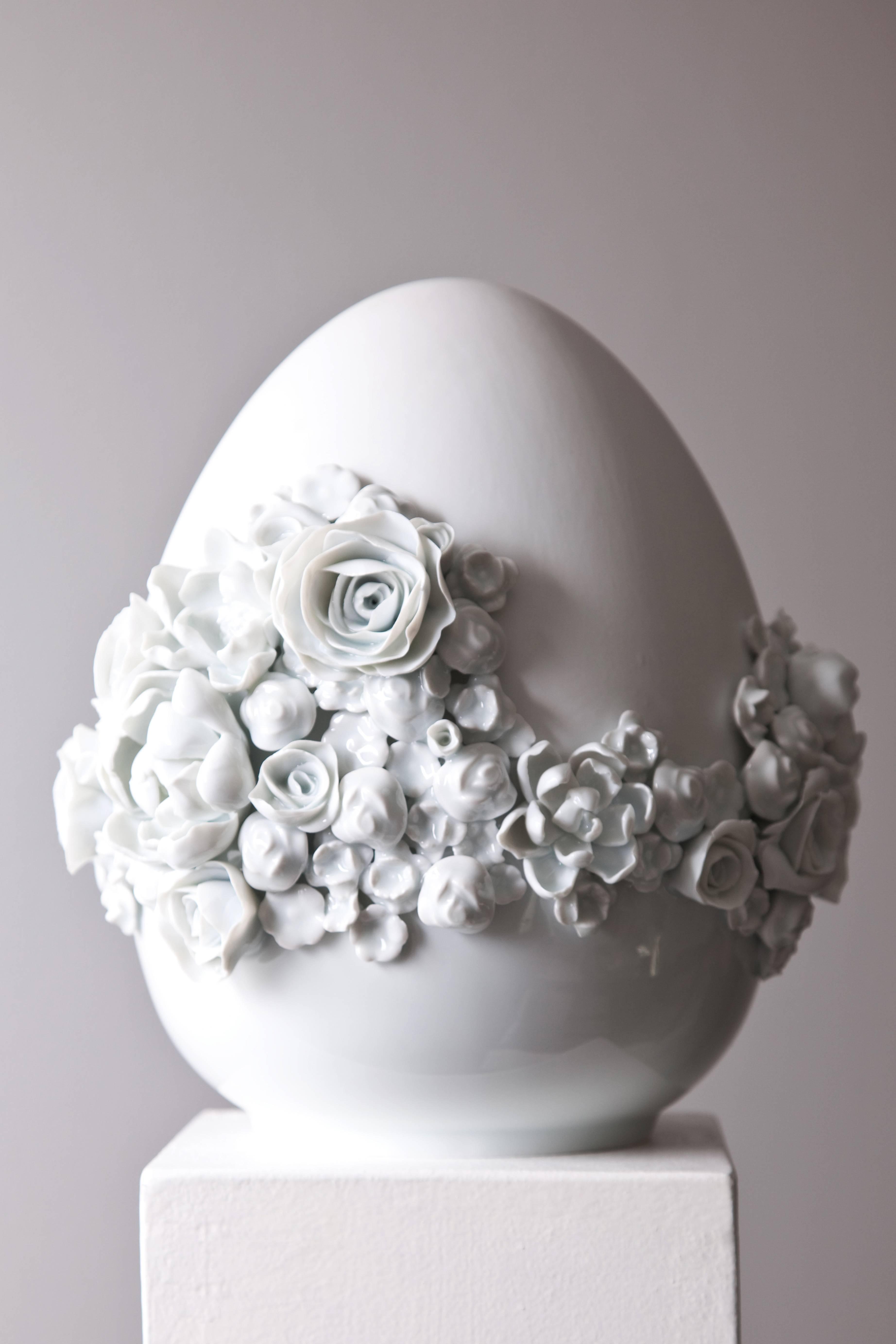 Juliette Clovis Figurative Sculpture - Flowers and egg -  Limoges Porcelain, Enamel and Biscuit