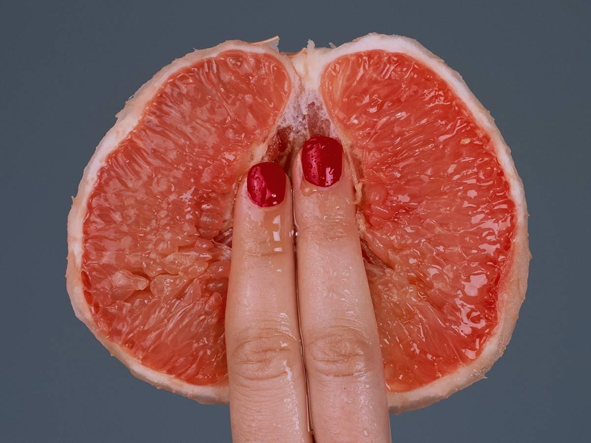 Tyler Shields Still-Life Photograph - Grapefruit 