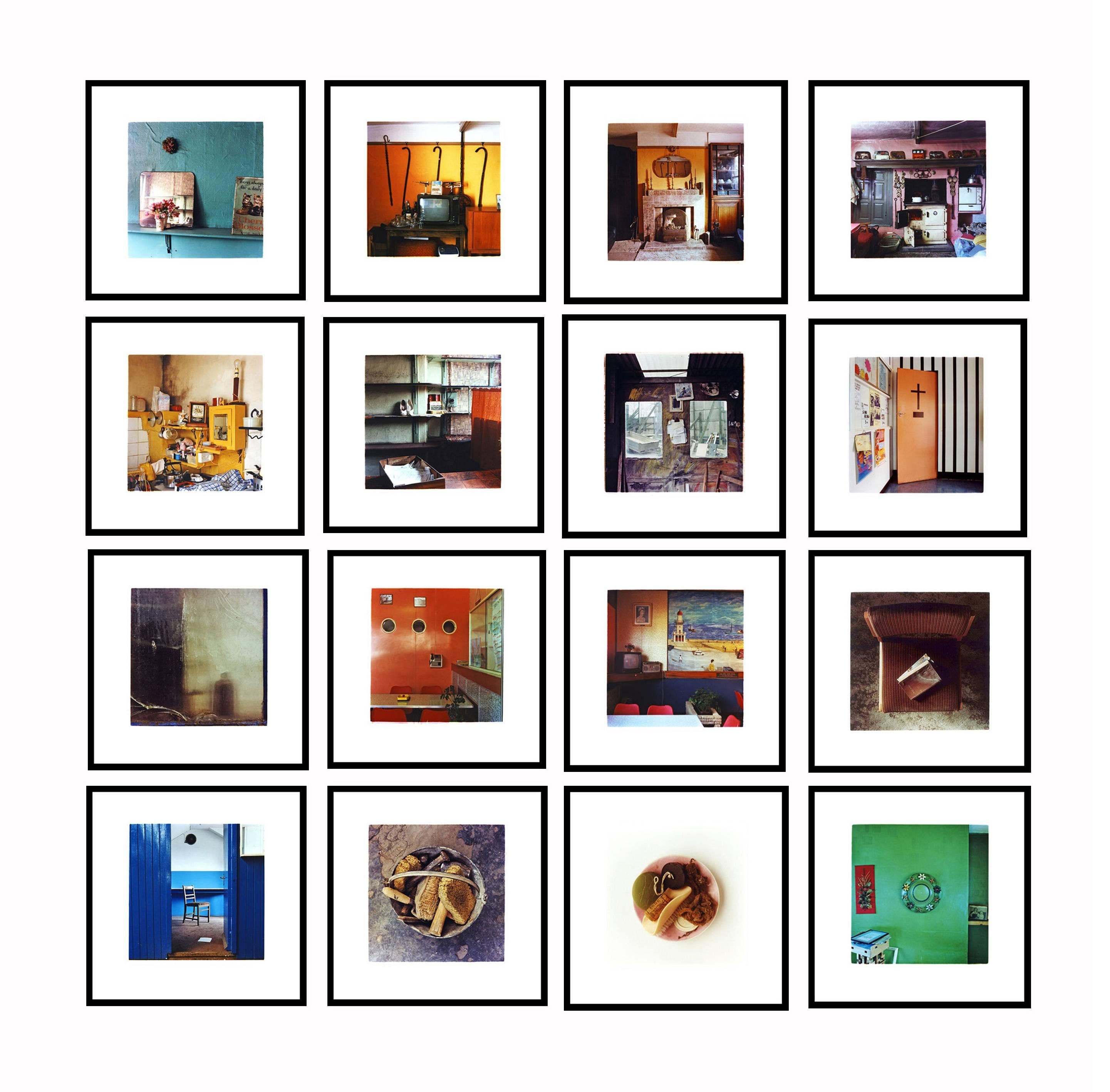 I colori seducenti e altamente saturi e le sofisticate strutture pittoriche di Richard Heeps dimostrano un vero amore e un'empatia per i suoi soggetti, siano essi interni freschi e descrittivi, nature morte, ritratti o paesaggi. Il suo stile