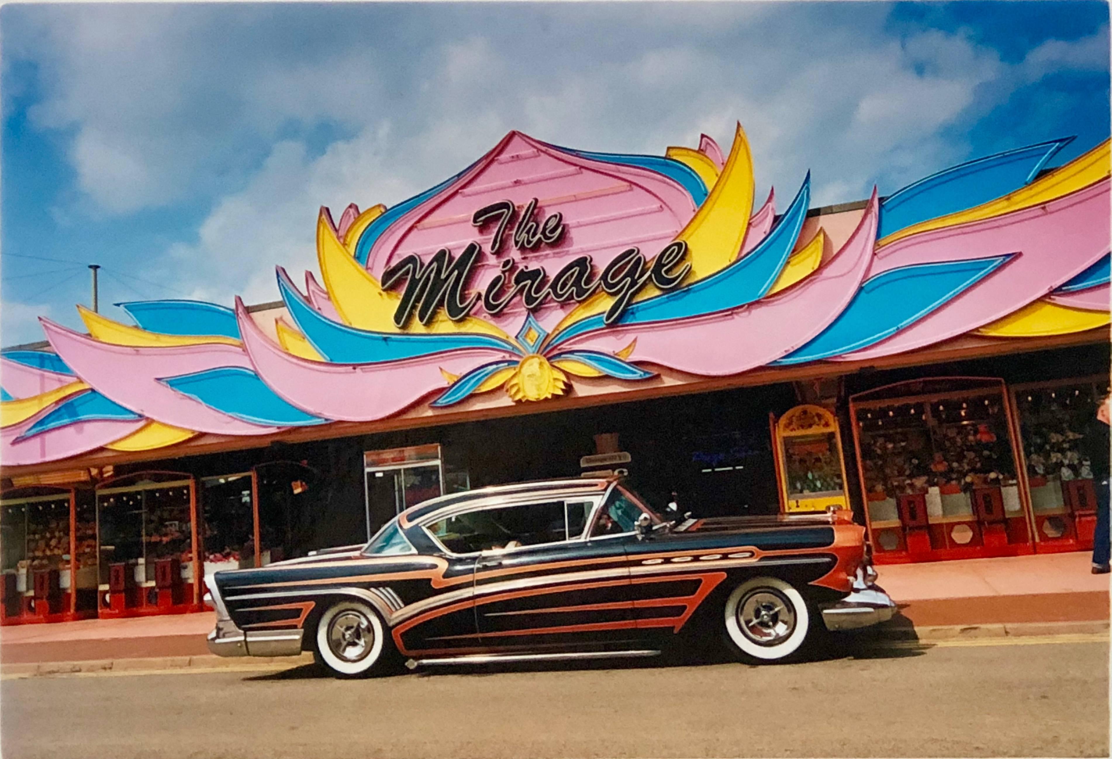 Color Photograph di Richard Heeps - The Mirage, Norfolk - Fotografia di auto d'epoca a colori