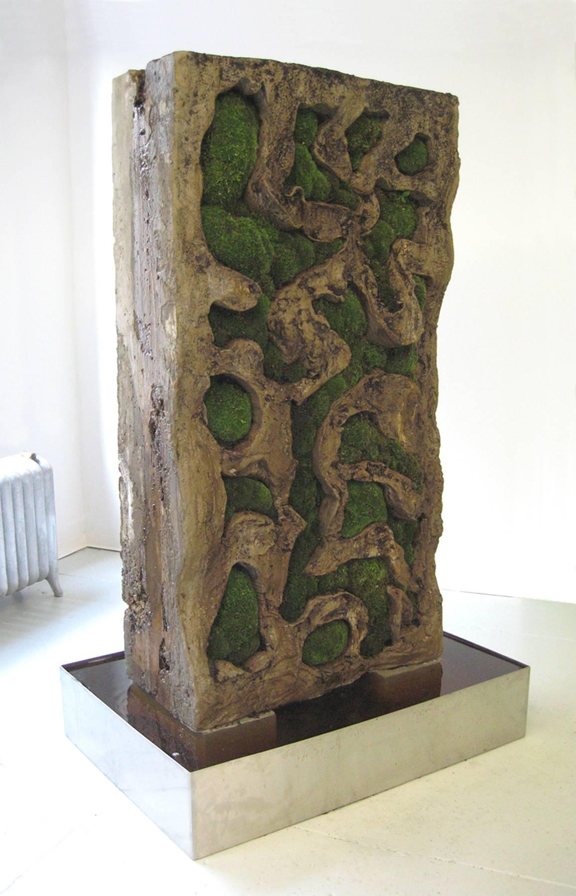 Kathleen Vance Abstract Sculpture - Moss Wall