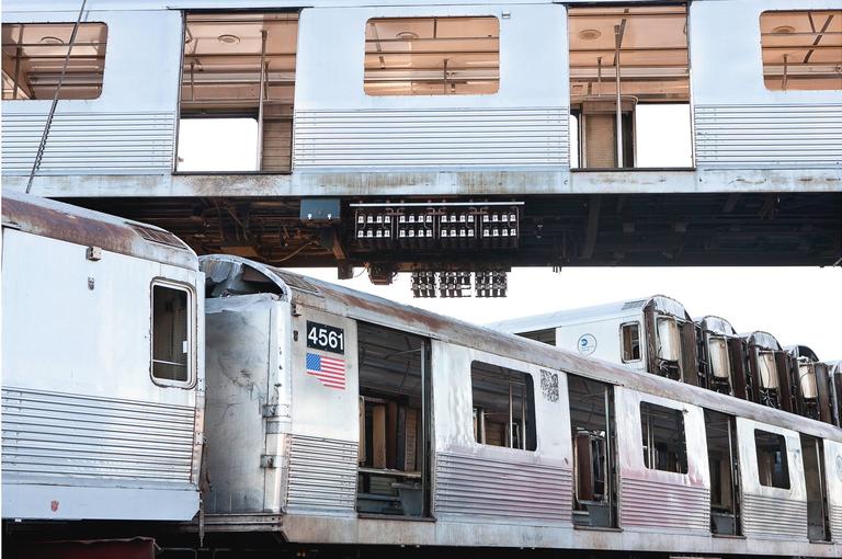 Stephen Mallon Color Photograph - Commute
