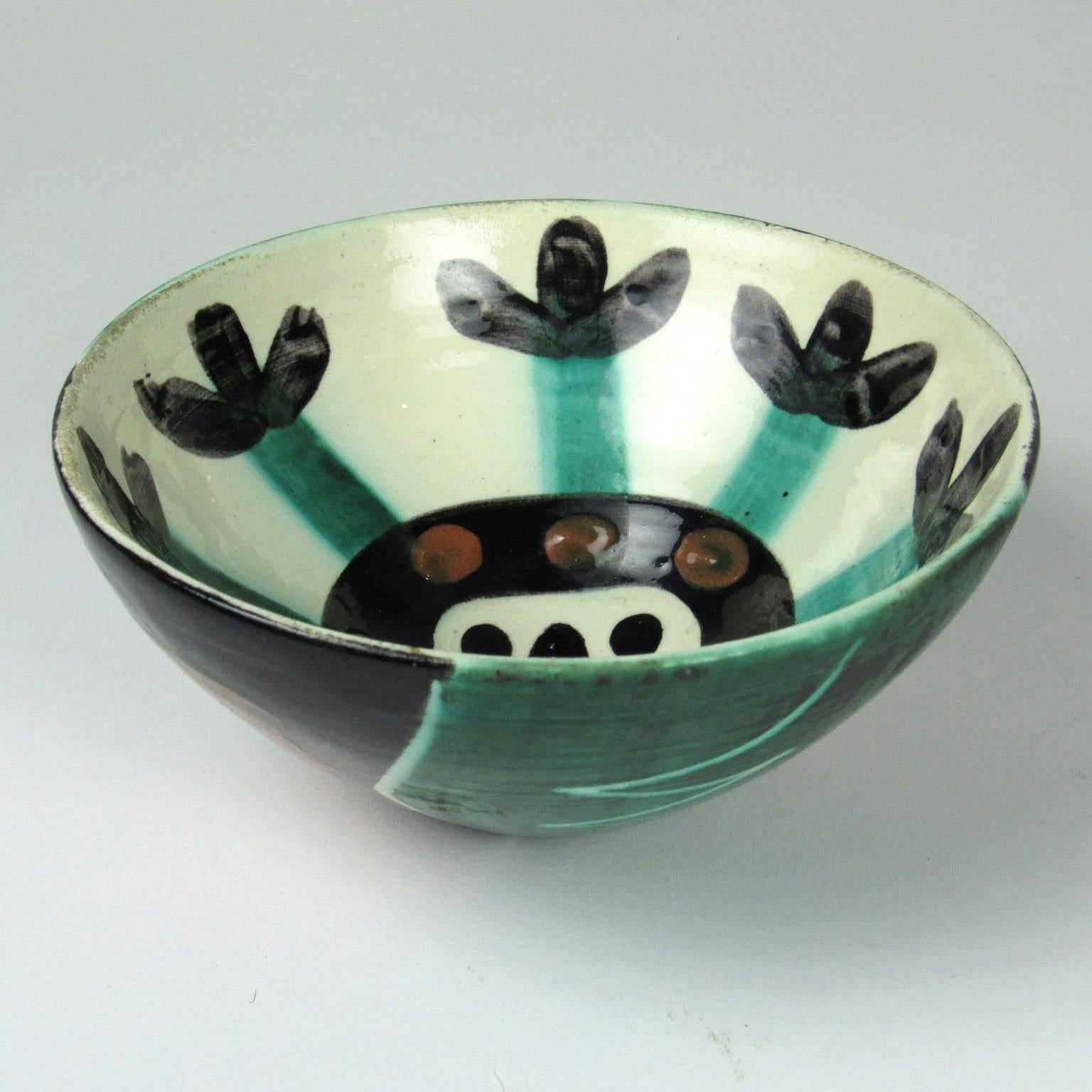 Visage Ceramic Bowl - Sculpture by Pablo Picasso