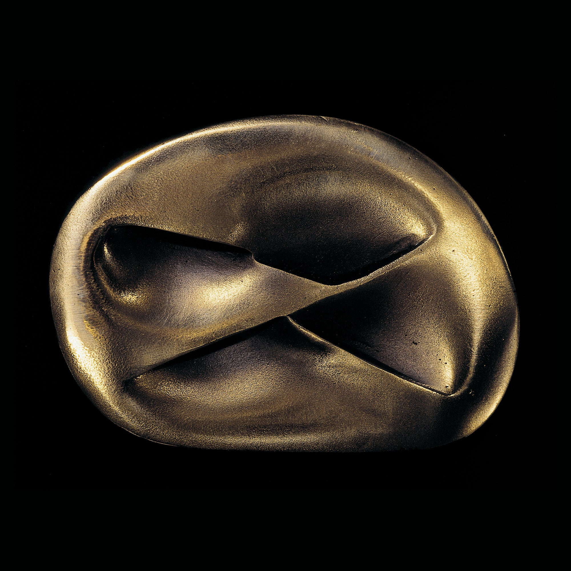 Meret Oppenheim The Ear of 1977, Bronze