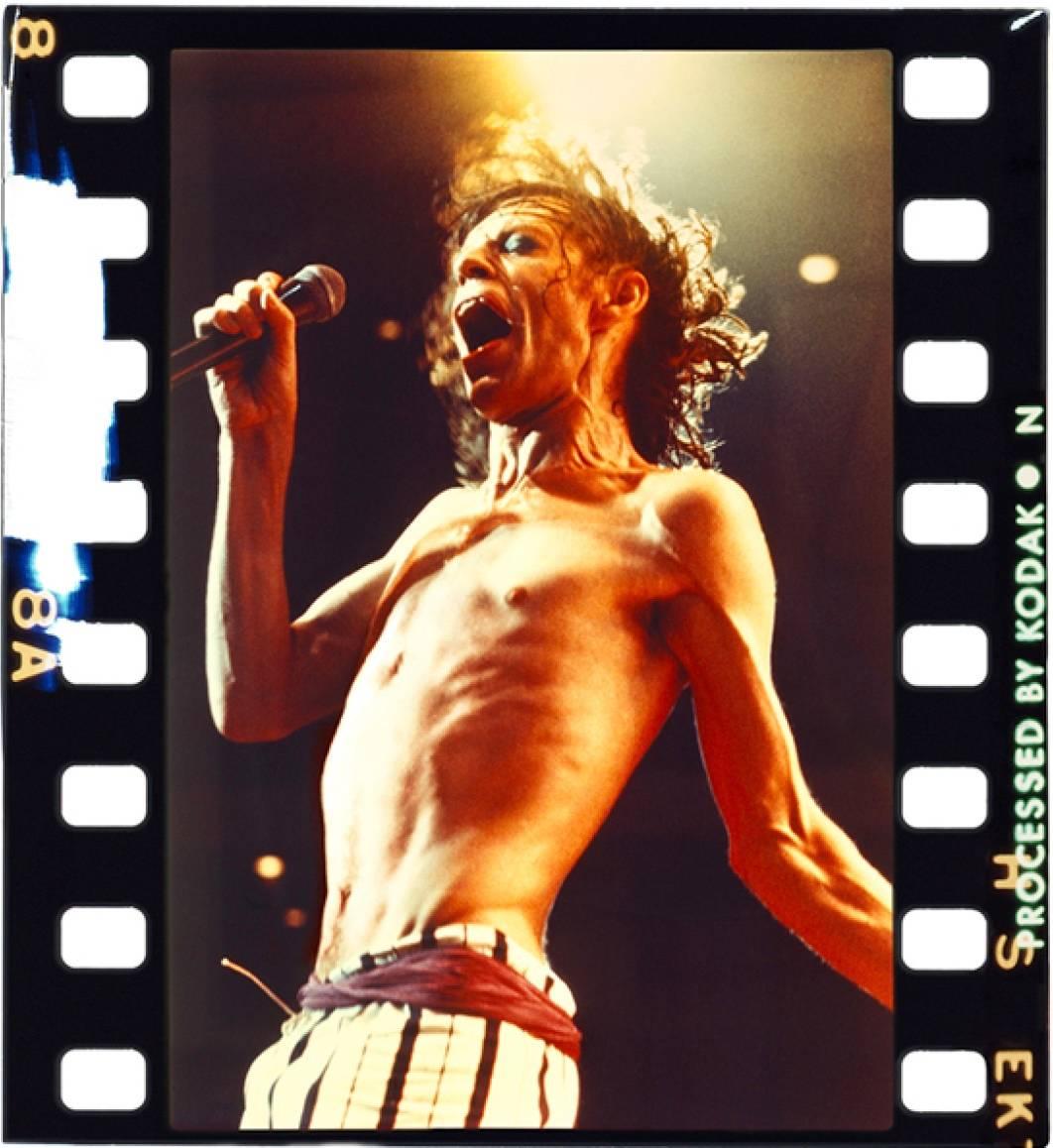 Annie Leibovitz Color Photograph - Mick Jagger, Chicago, 1975