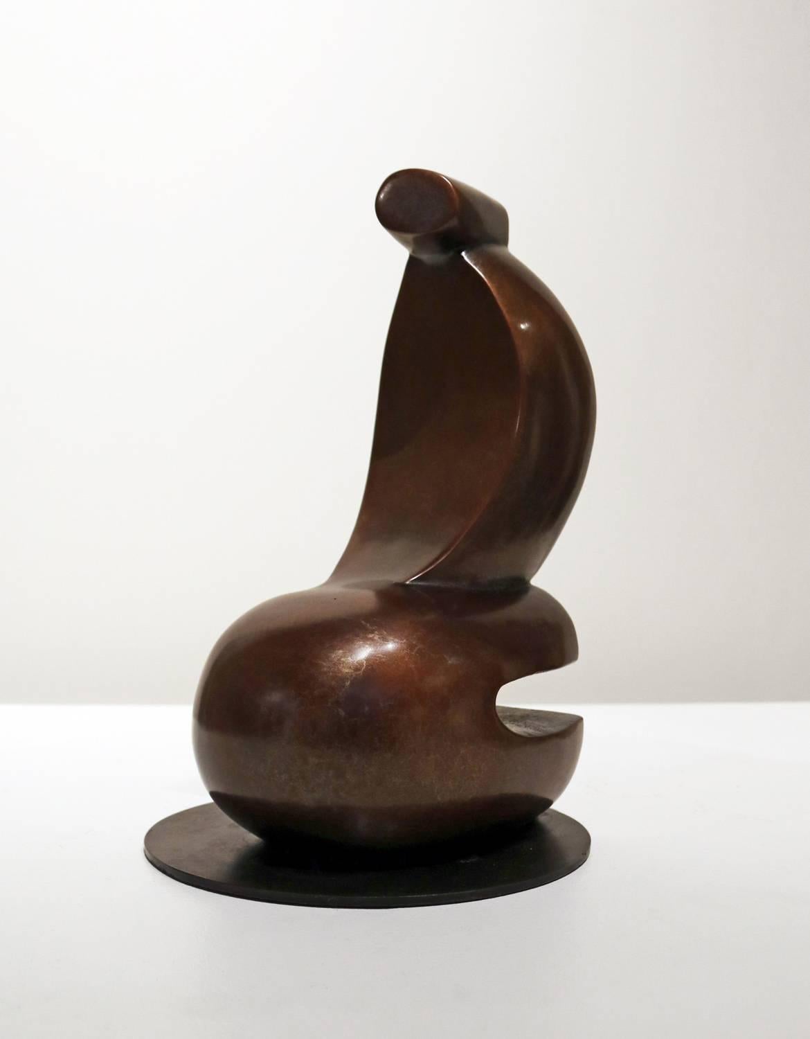 Robert Holmes Abstract Sculpture - Kneeling