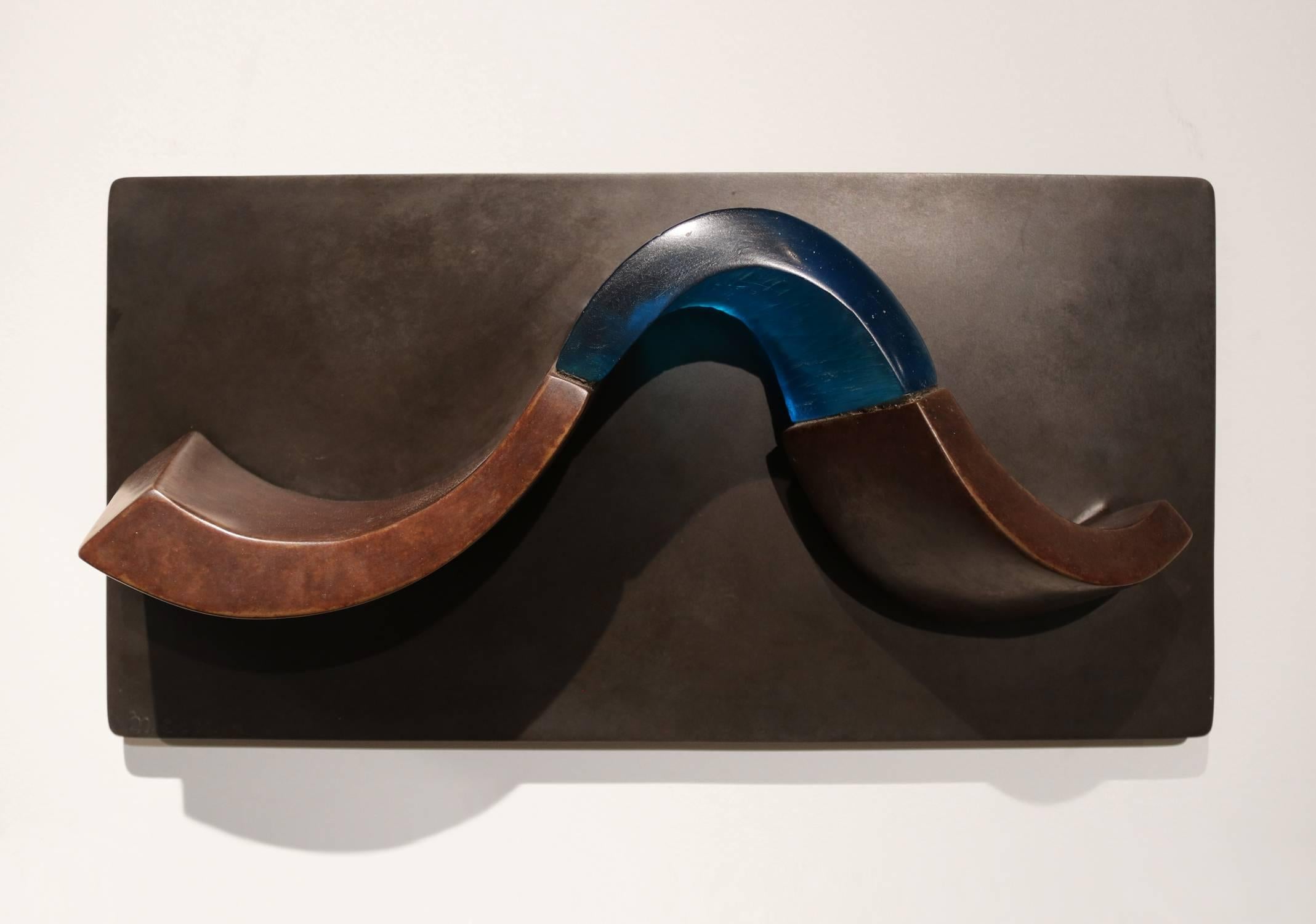 Frank Morbillo Abstract Sculpture - Ribbon Contour