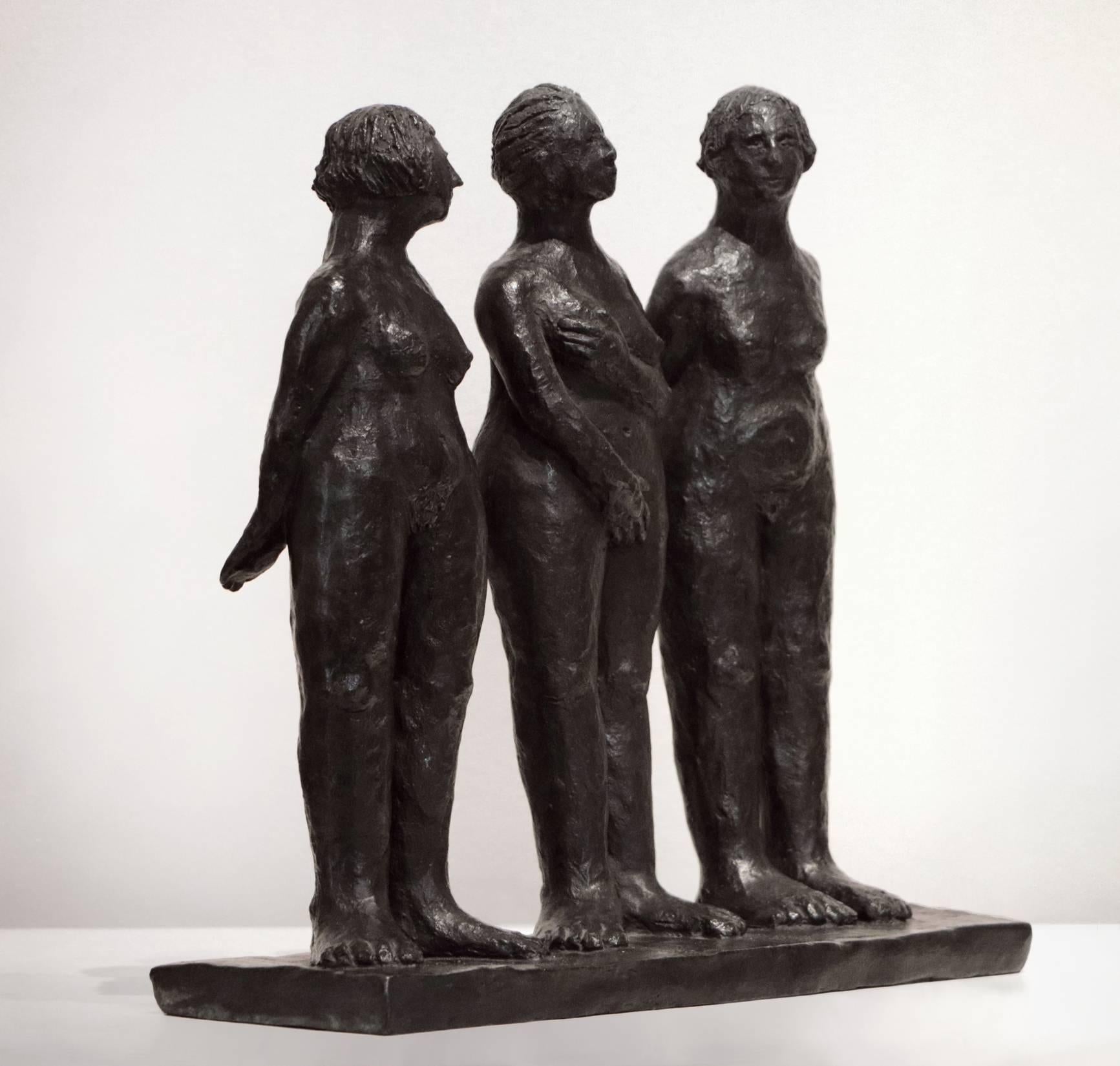 Triplettes (Triplets) - Gold Figurative Sculpture by Claude Roux