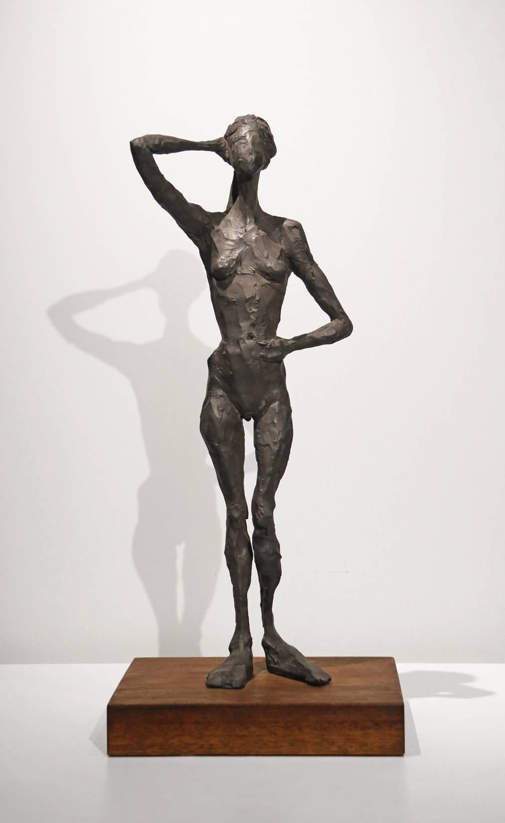 Figurative Sculpture Curt Brill - Pamela debout