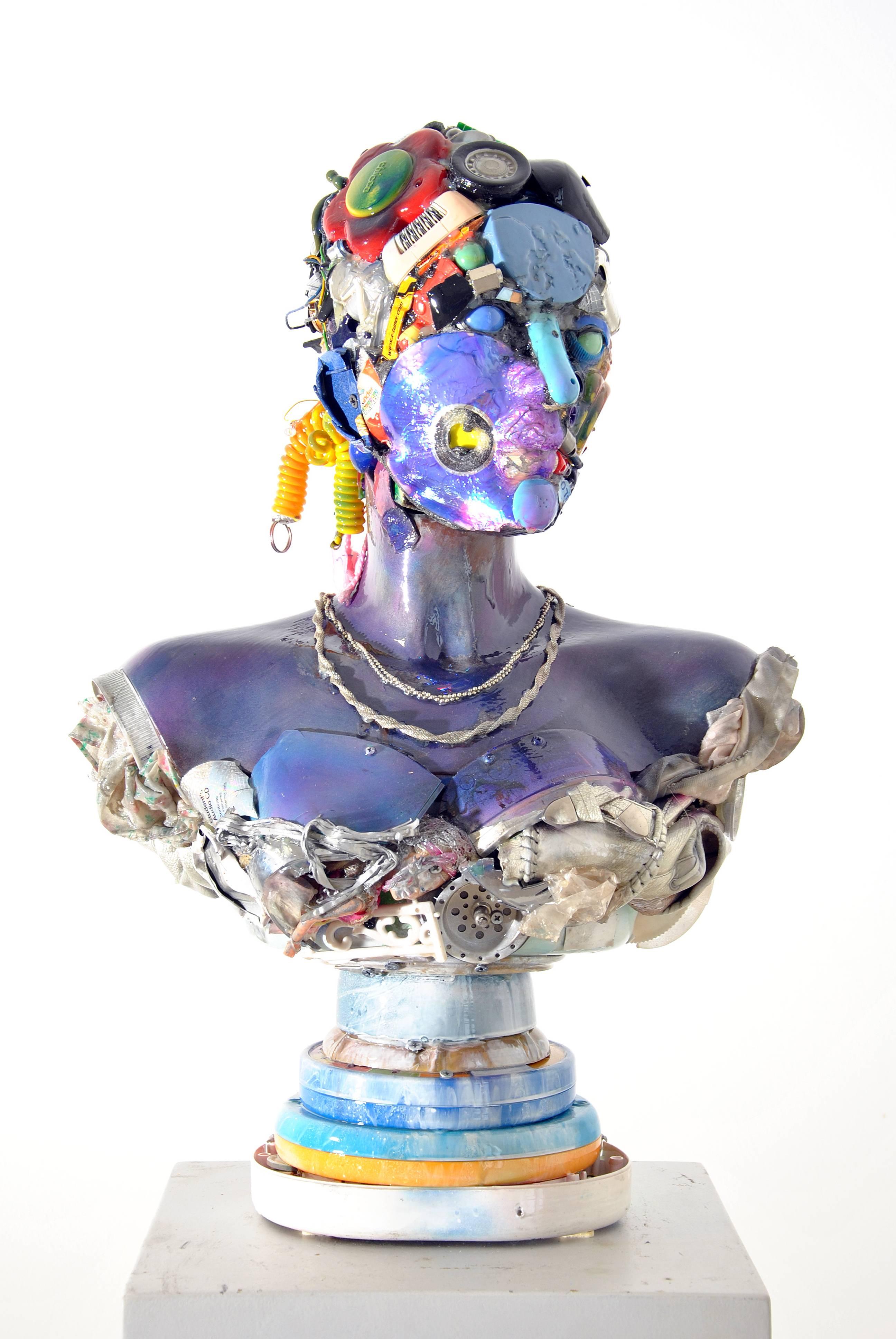 Dario Tironi - Donna Blu, 2016

Objects Assembly and Resin