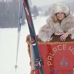 Slim Aarons, Skiing in St Moritz, 1983 - 16 x 20 Estate Stamp C-Type Photograph