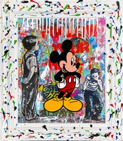 Spotlight Mickey, opera unica in tecnica mista su tela con cornice dipinta, 31 x 27 in.