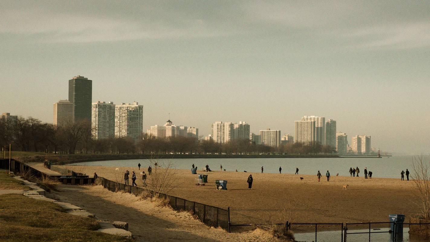 Andy Romanoff Color Photograph - Lakefront, Chicago Looking North