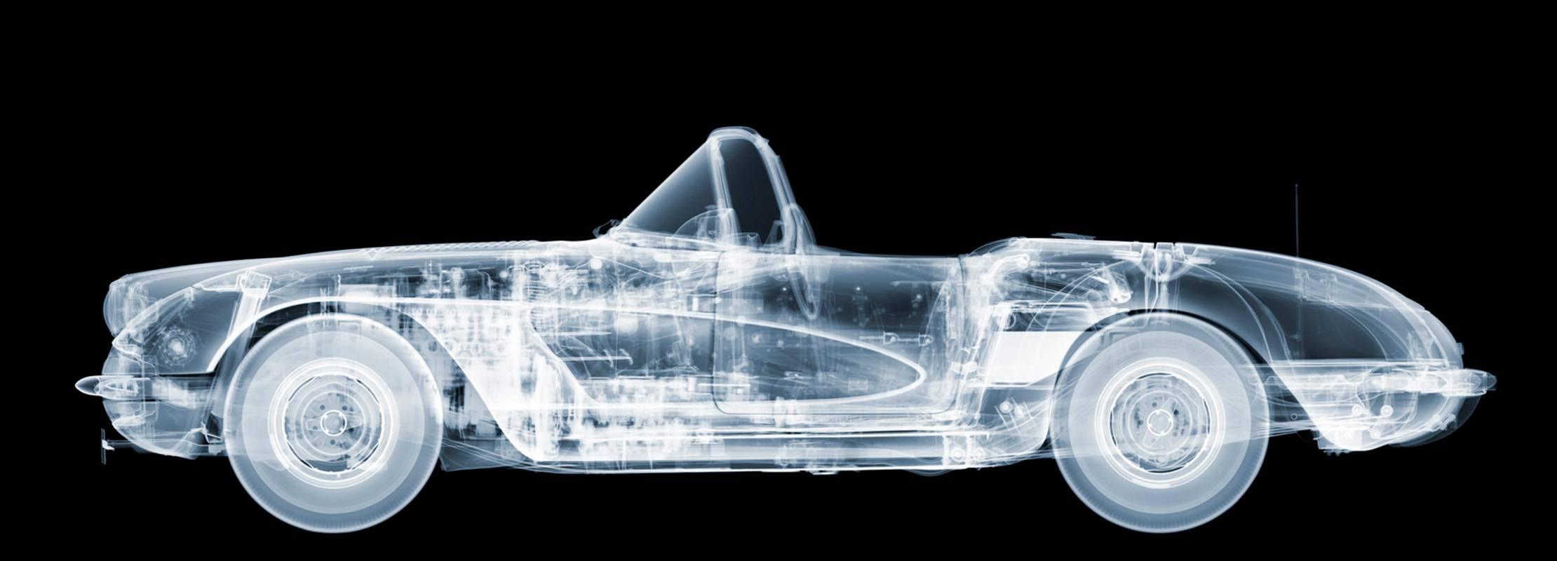 Nick Veasey Abstract Photograph – 1958 Corvette C1