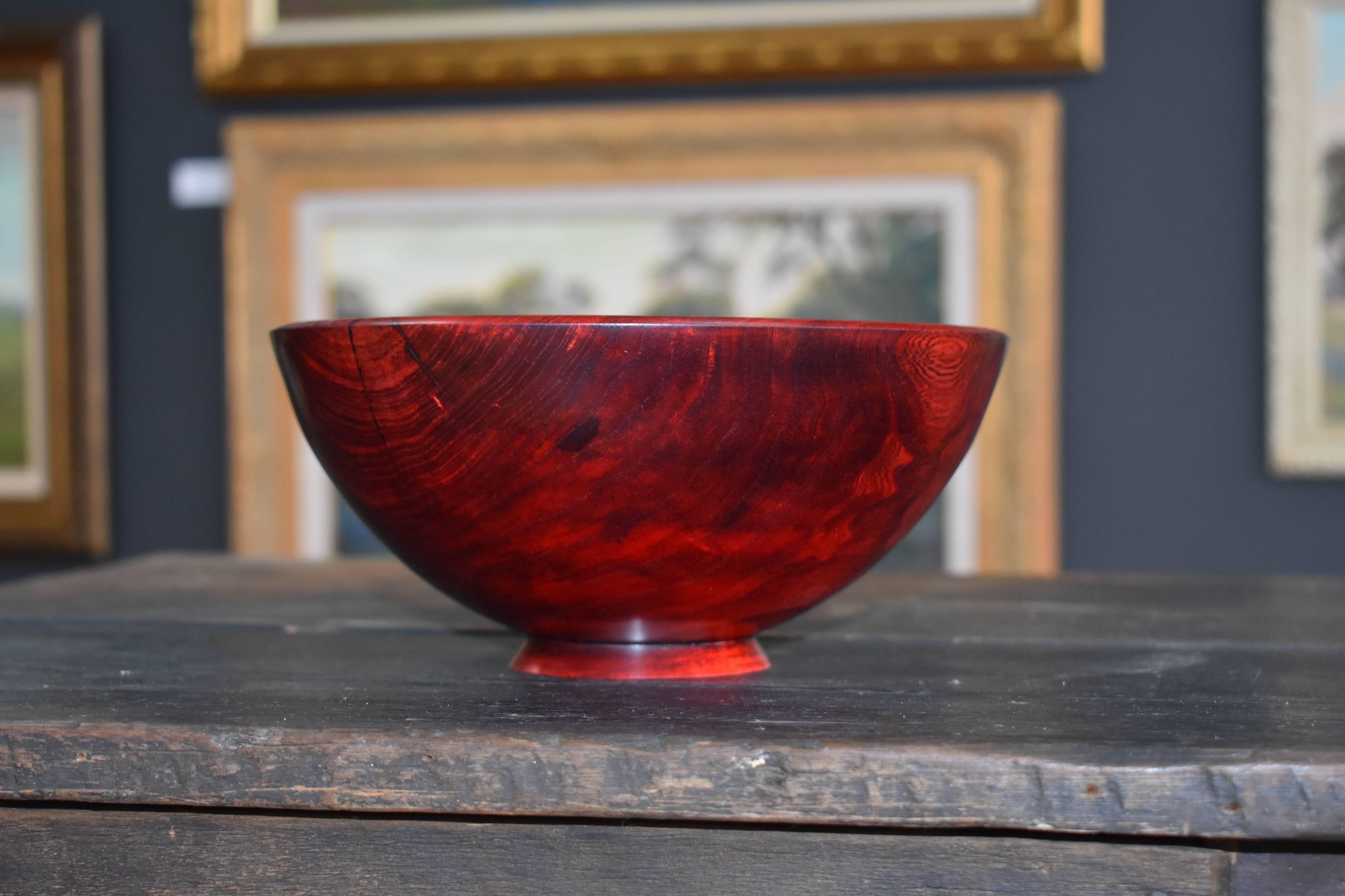 Large Wood Turned Hackberry footed Bowl.  Dyed.  Master Art Wood Turner Carmie For Sale 1