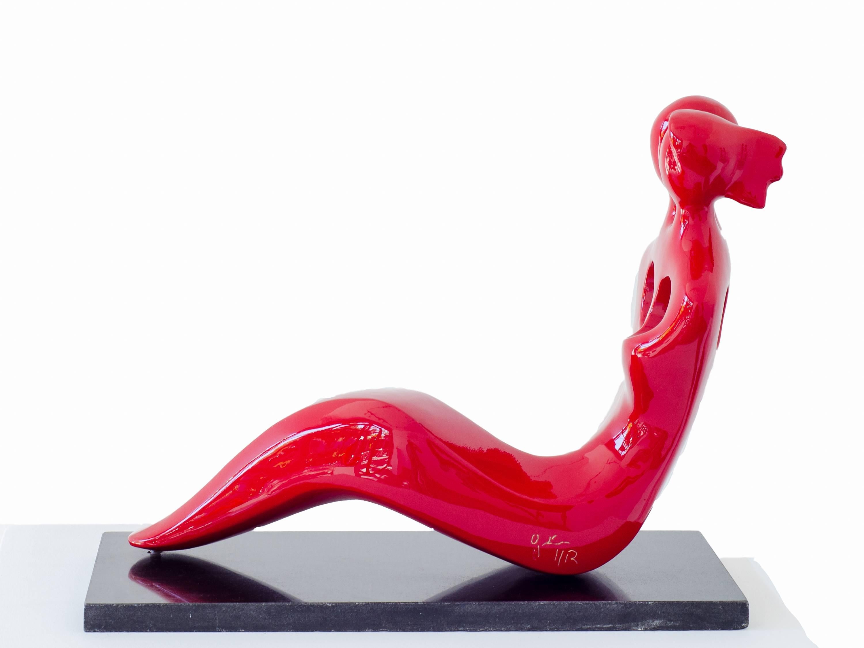 Soul Mates #3 (in red). When in love, their souls and bodies fuse into just one. - Abstract Sculpture by Beatriz Gerenstein
