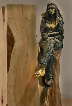 Tire d'aile (avec Natacha) von Cécile Raynal - Skulptur aus Steingut, Holz, Pigment