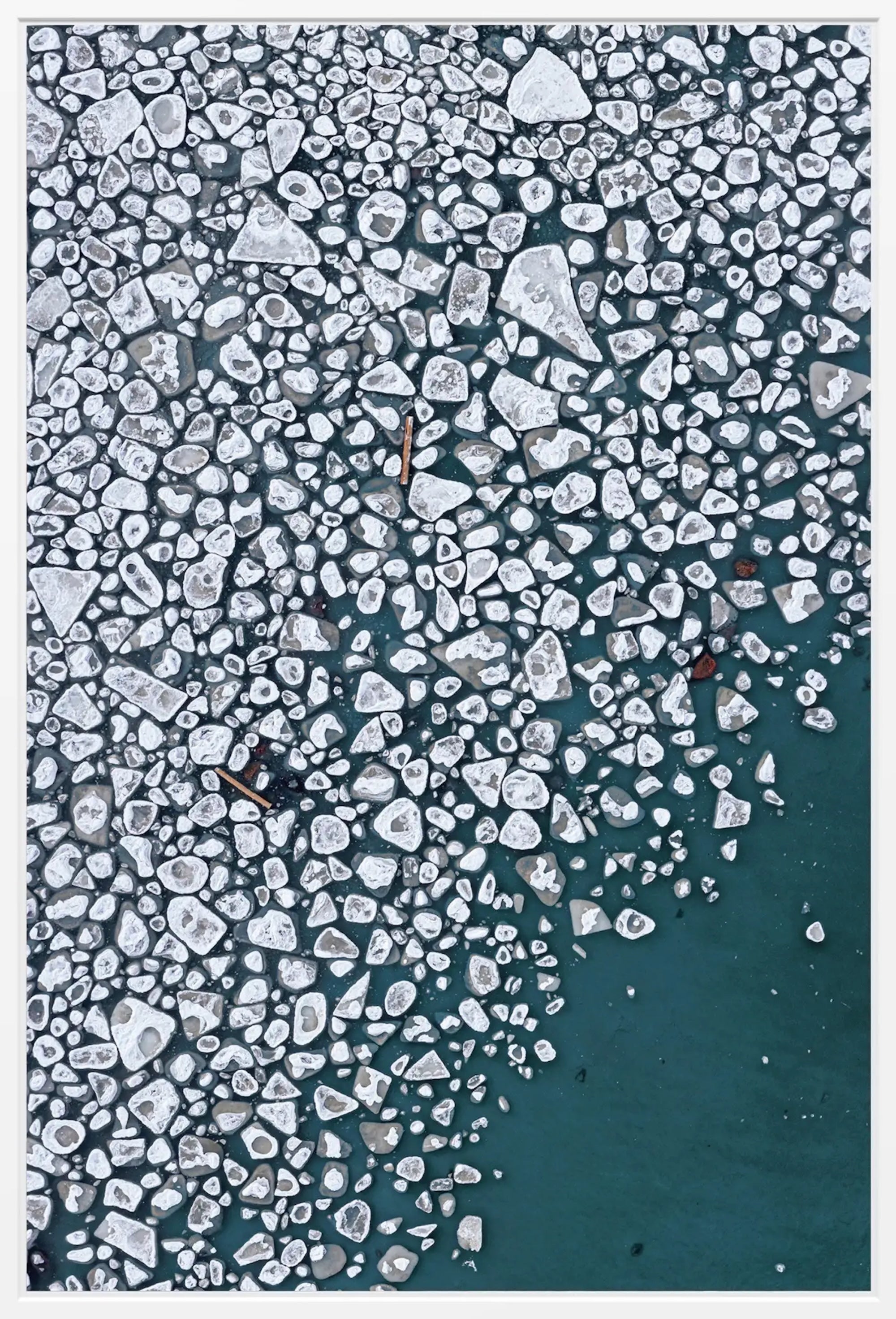 Hielo Báltico, Kakumaee 004 de Bernhard Lang - Fotografía aérea, enmarcada, invierno