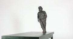 Au bord (avec Maurice) de Cécile Raynal - Portrait masculin, sculpture en grès
